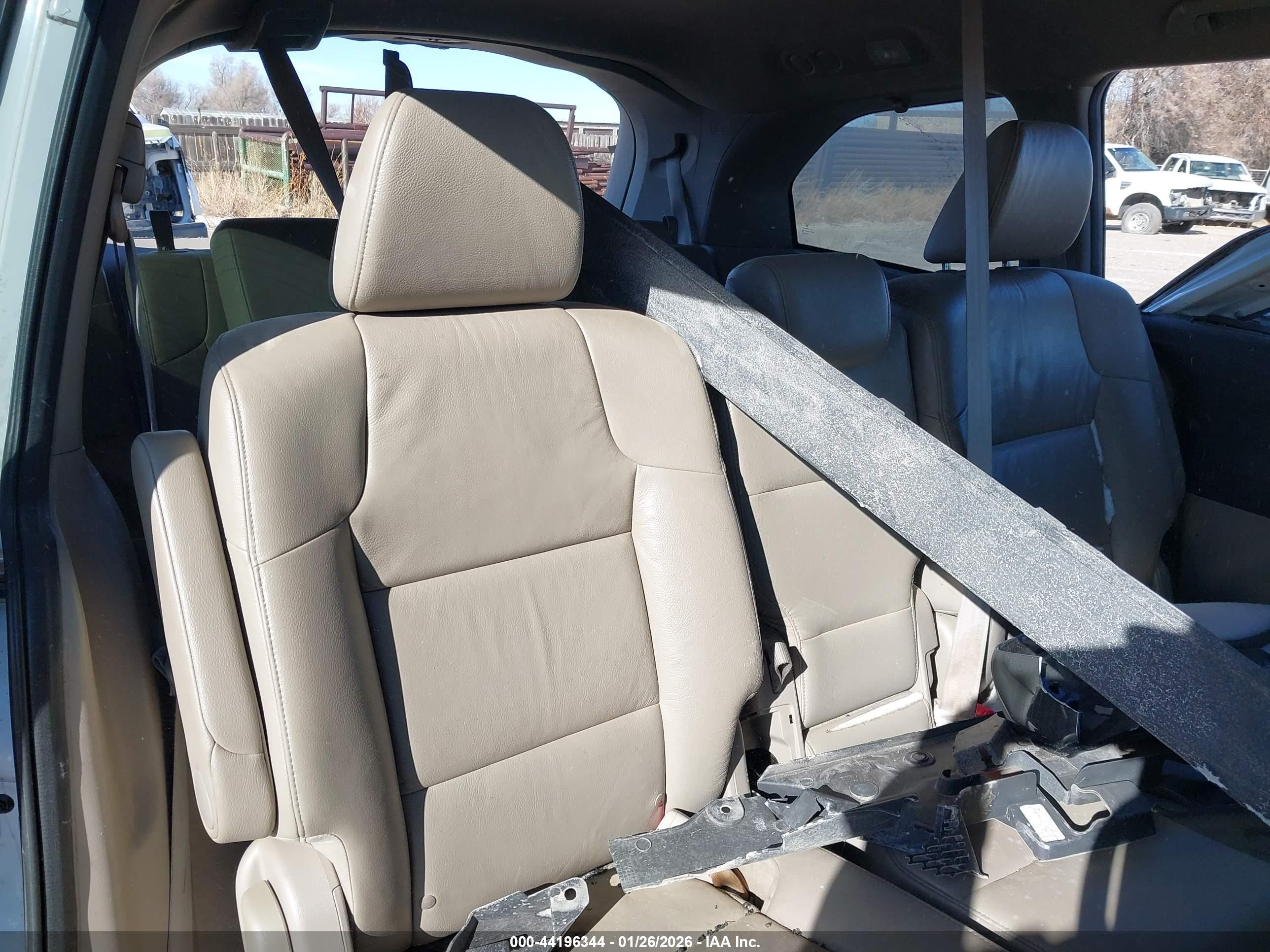 2012 Honda Odyssey Ex-l Белый vin: 5FNRL5H65CB108916