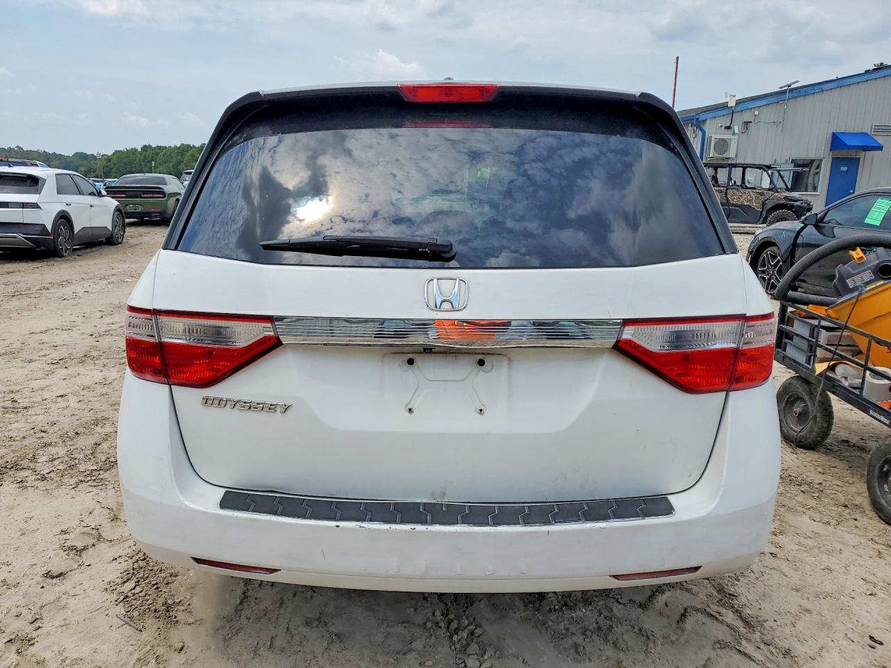 2013 Honda Odyssey Exl White vin: 5FNRL5H65DB044927