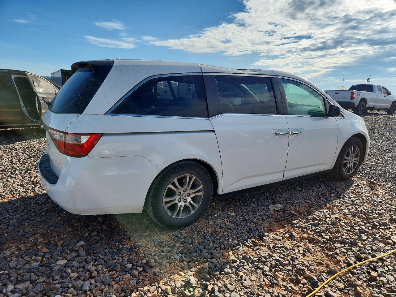 2013 Honda Odyssey Exl Белый vin: 5FNRL5H65DB053952