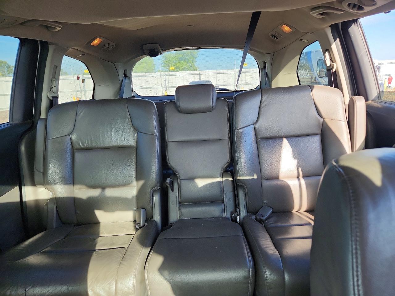 2013 Honda Odyssey Exl Белый vin: 5FNRL5H65DB053952