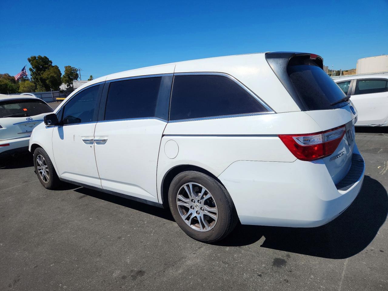 2013 Honda Odyssey Exl White vin: 5FNRL5H65DB059847