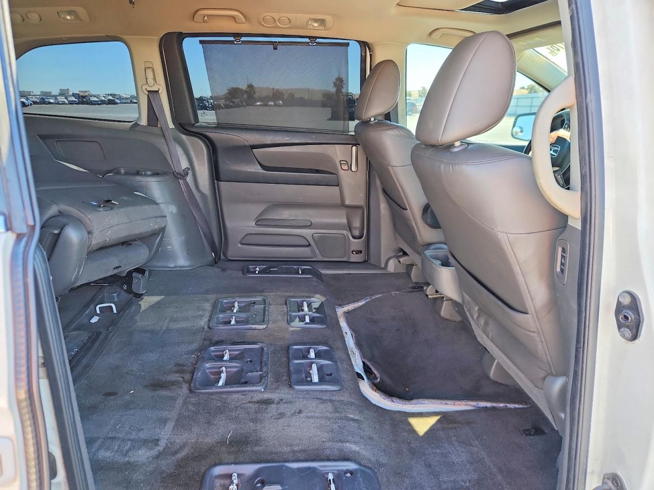 2013 Honda Odyssey Exl White vin: 5FNRL5H65DB059847