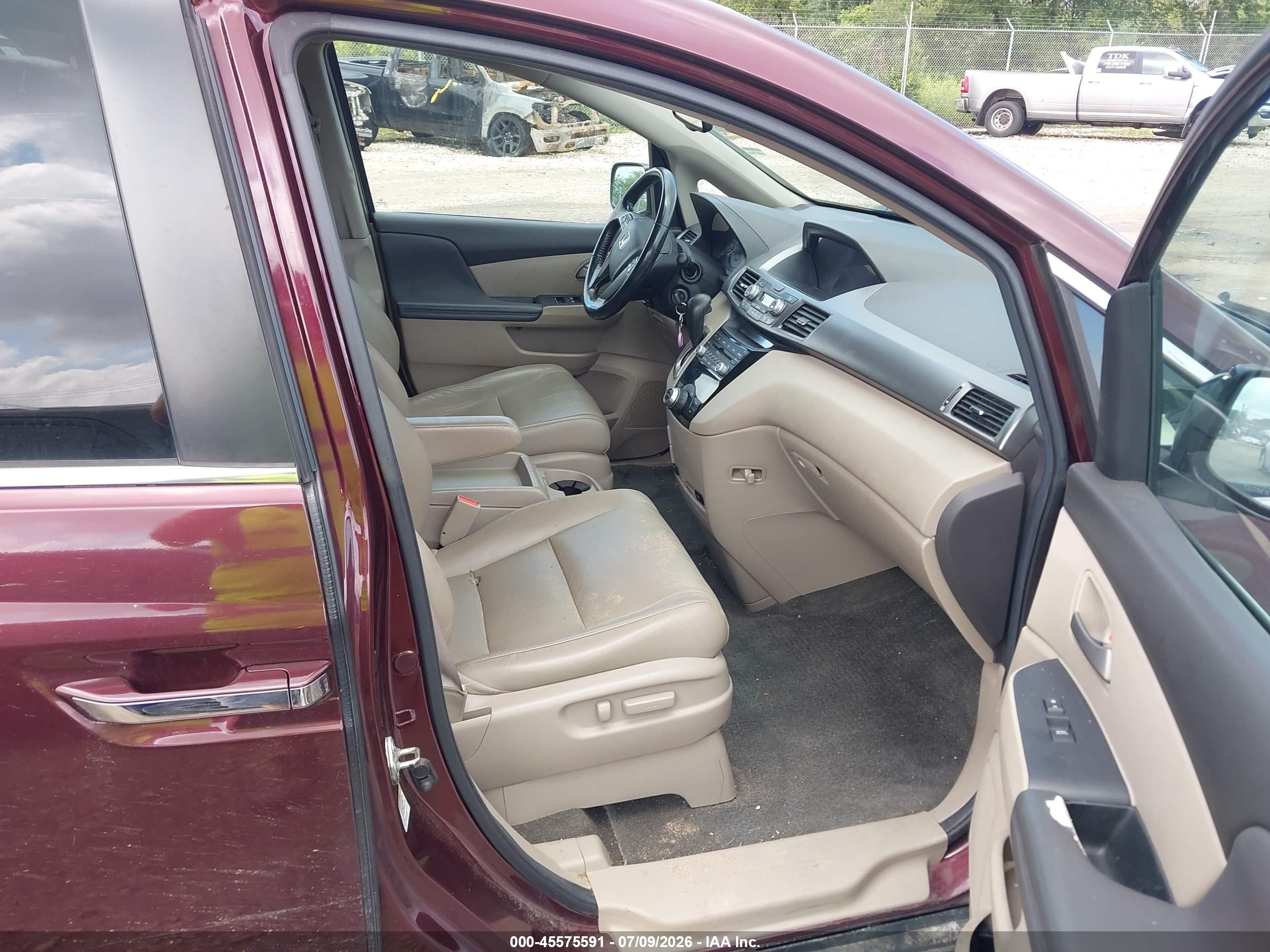 2013 Honda Odyssey Ex-l Burgundy vin: 5FNRL5H65DB082884