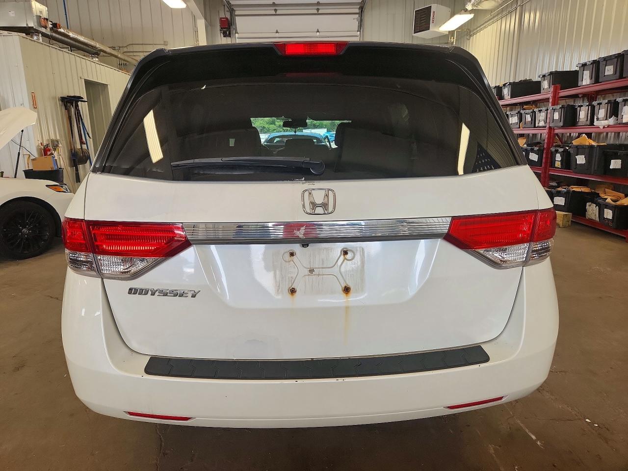 2014 Honda Odyssey Exl White vin: 5FNRL5H65EB026364