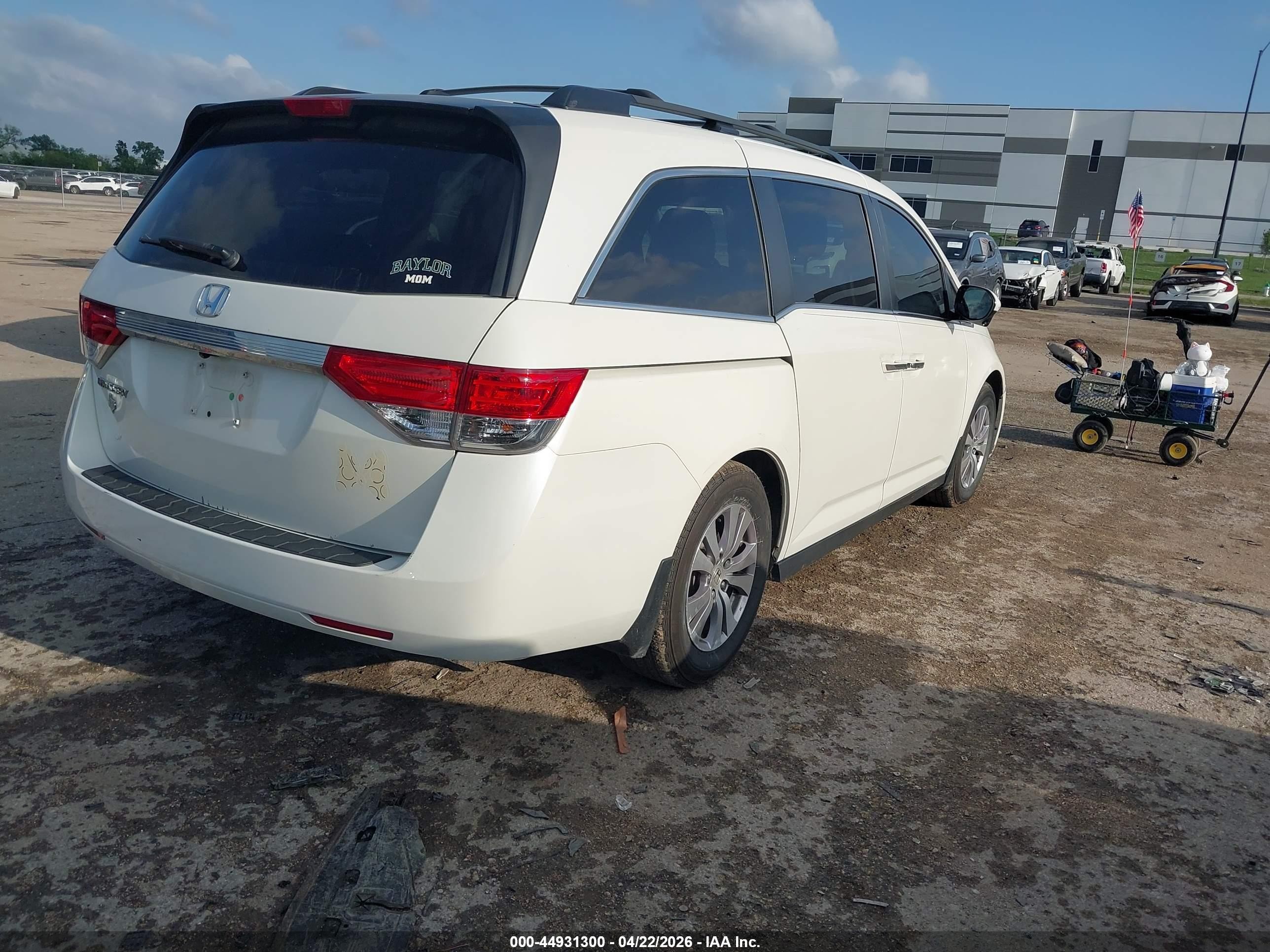 2014 Honda Odyssey Ex-l White vin: 5FNRL5H65EB061650