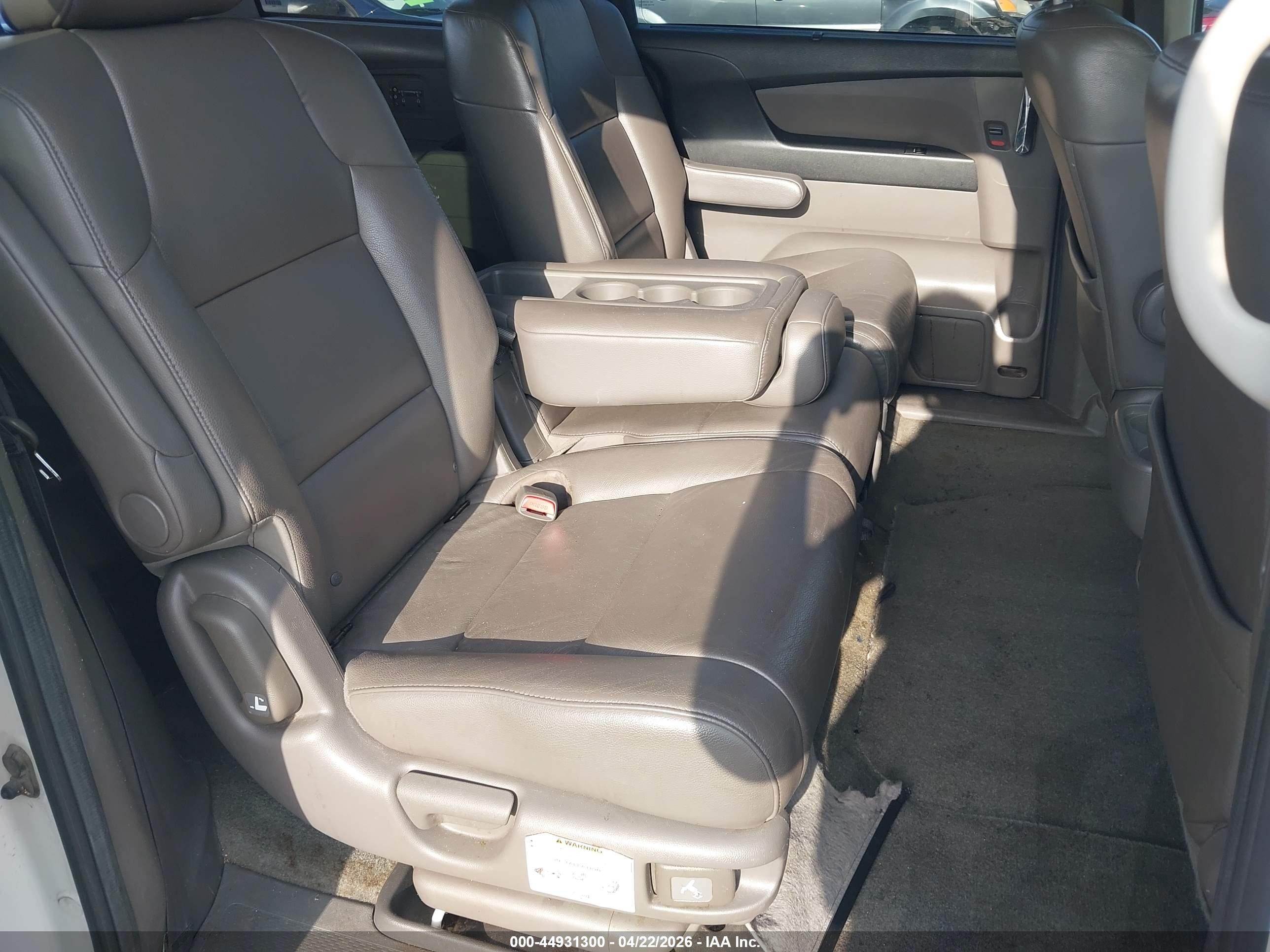 2014 Honda Odyssey Ex-l White vin: 5FNRL5H65EB061650