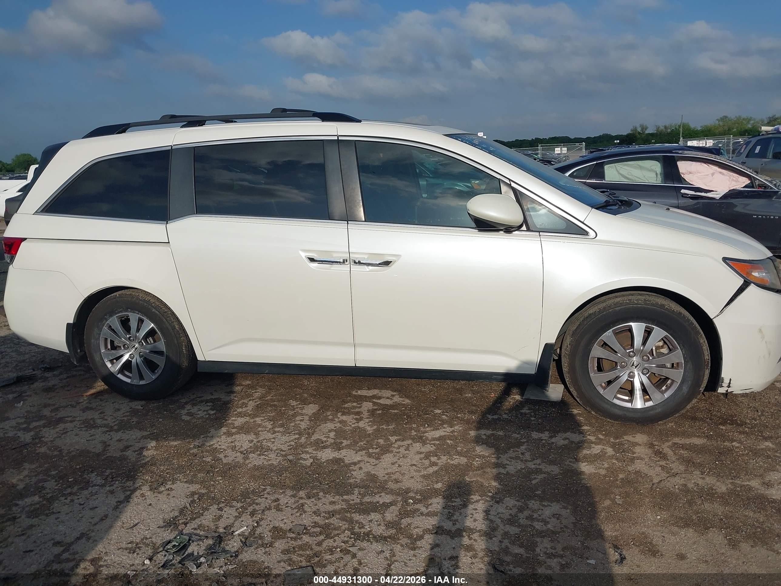 2014 Honda Odyssey Ex-l White vin: 5FNRL5H65EB061650