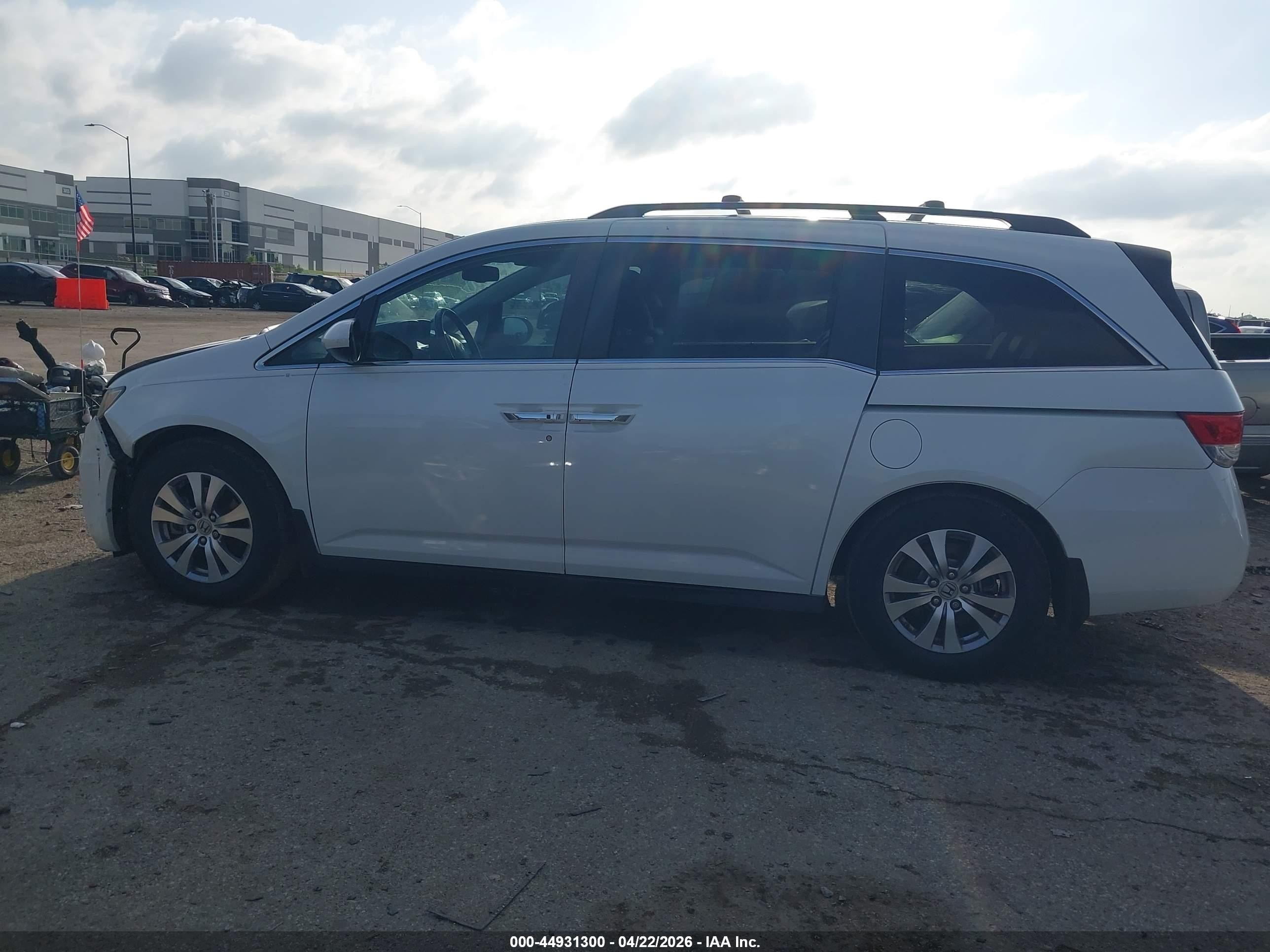 2014 Honda Odyssey Ex-l White vin: 5FNRL5H65EB061650