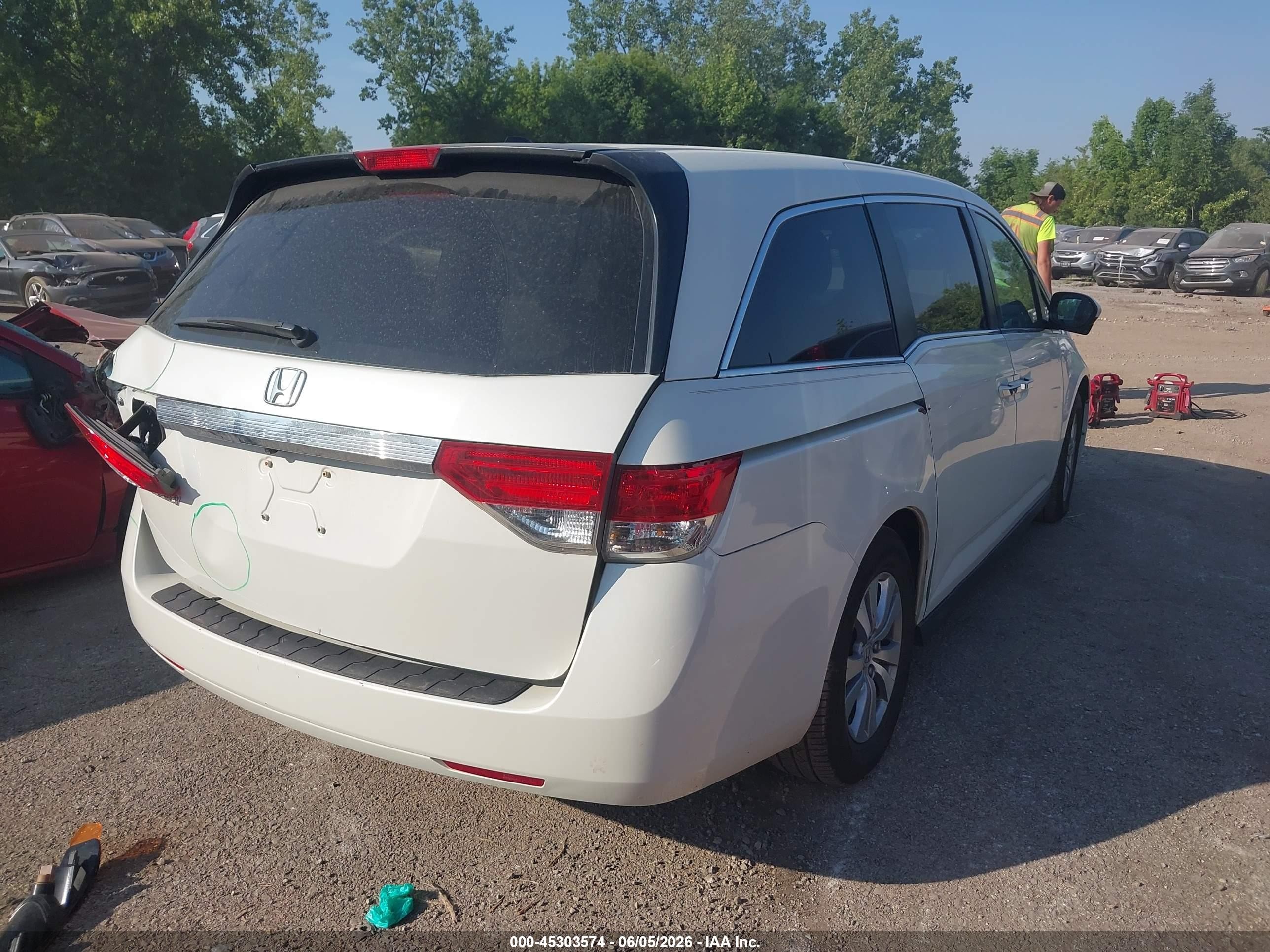 2014 Honda Odyssey Ex-l White vin: 5FNRL5H65EB087276