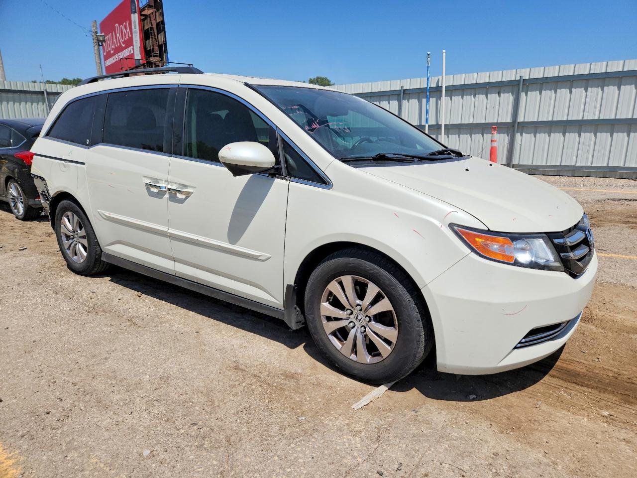 2015 Honda Odyssey Exl White vin: 5FNRL5H65FB024731