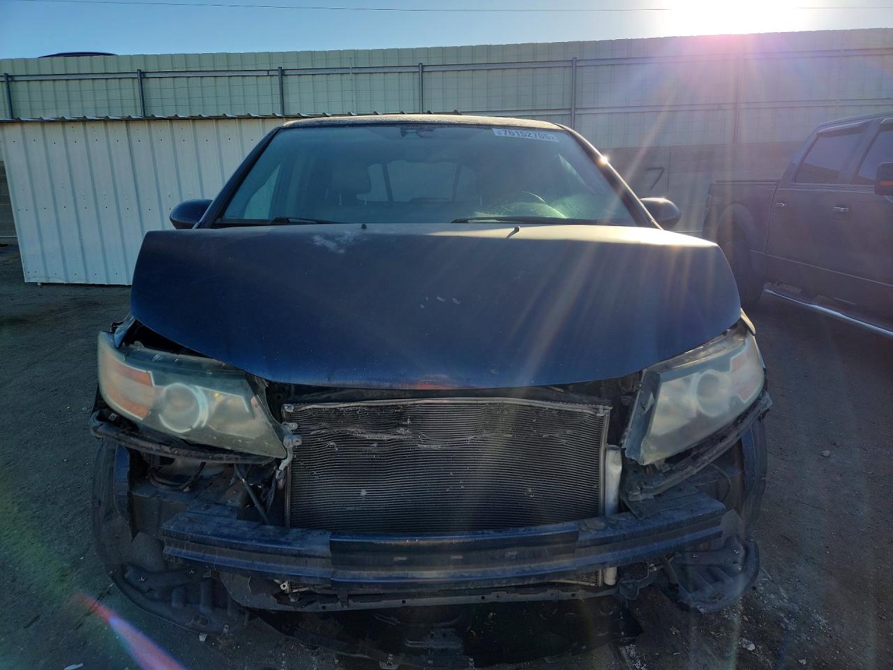 2015 Honda Odyssey Exl Blue vin: 5FNRL5H65FB029248