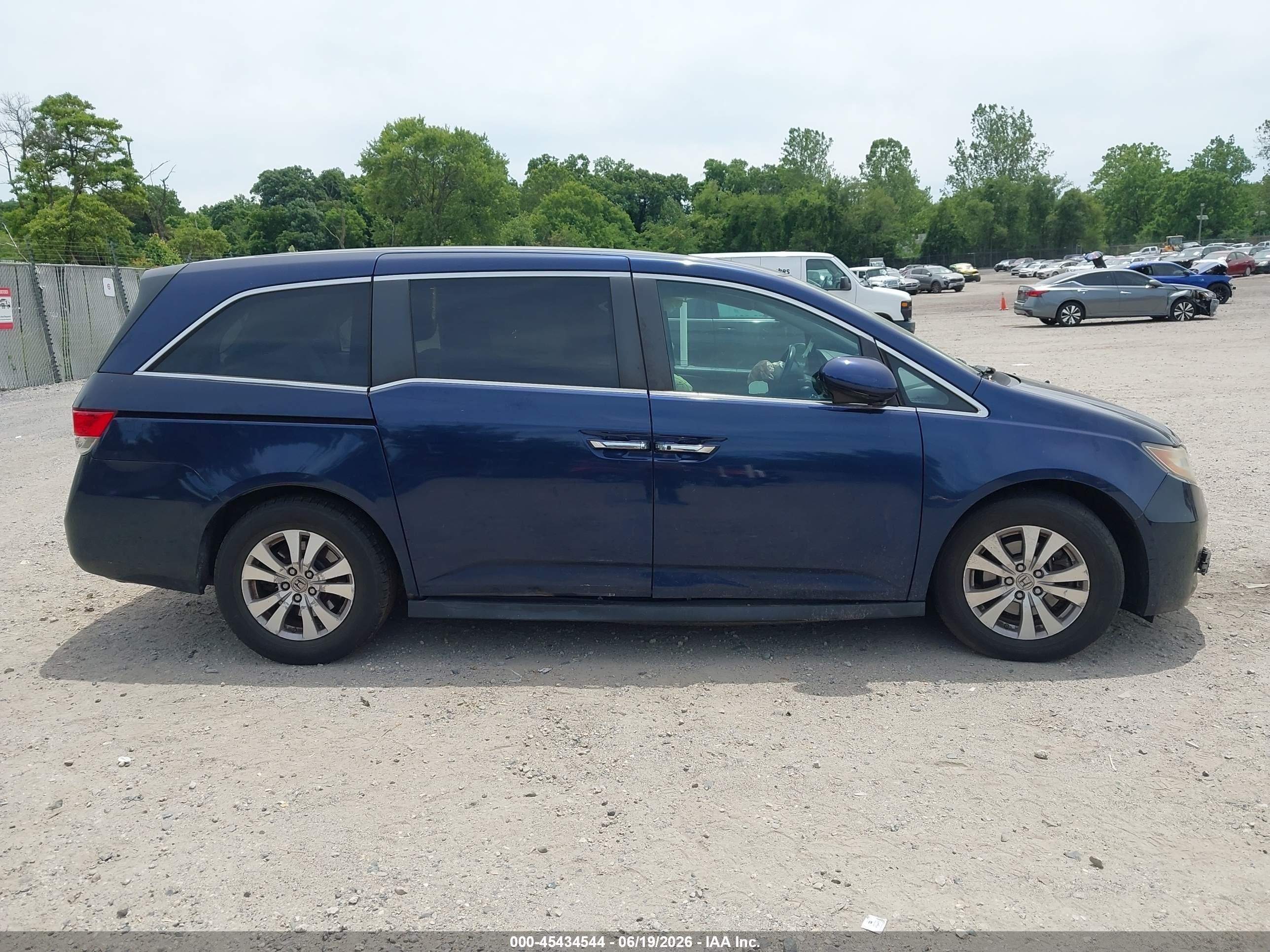 2015 Honda Odyssey Ex-l Blue vin: 5FNRL5H65FB029251