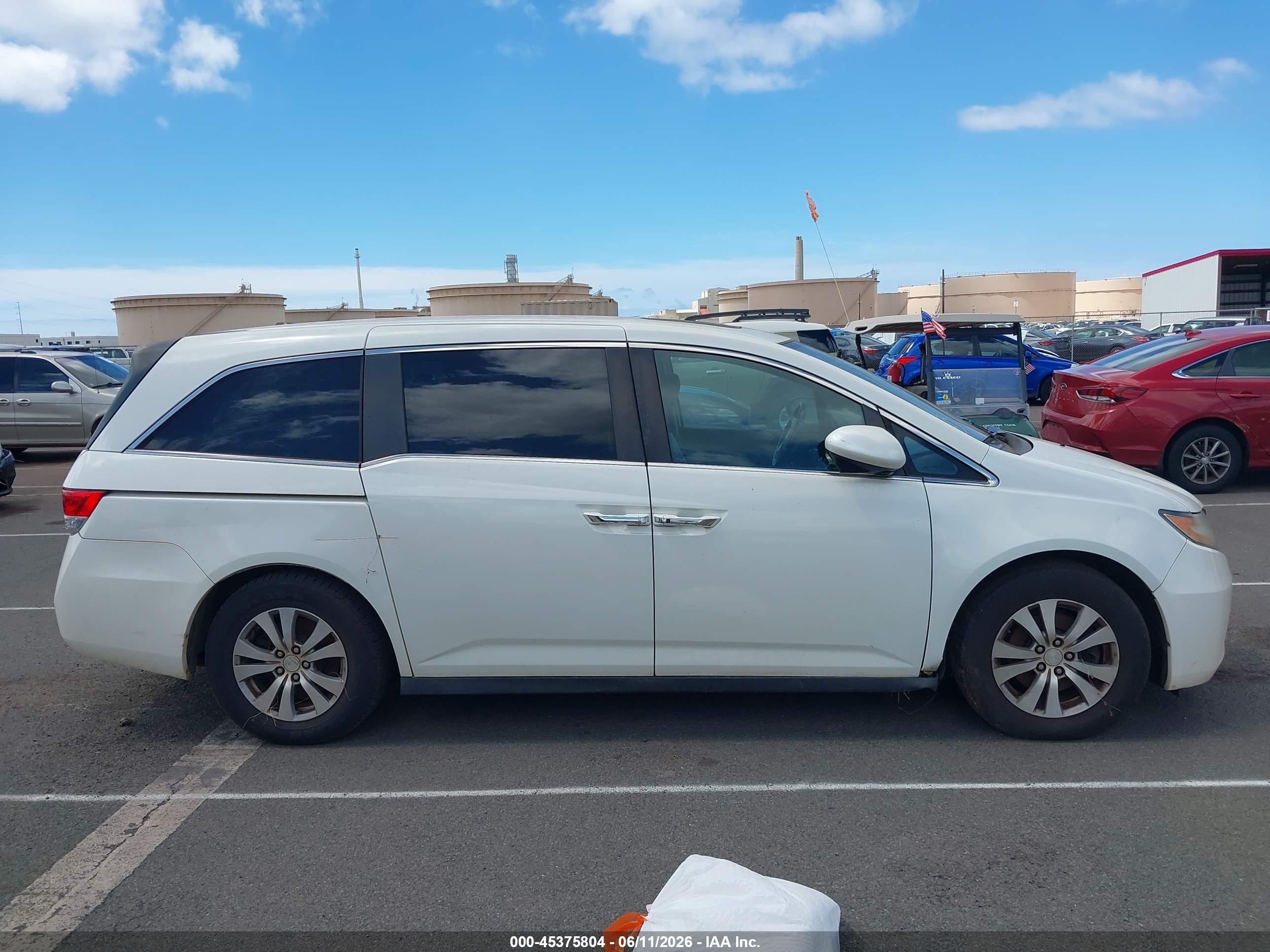 2015 Honda Odyssey Ex-l White vin: 5FNRL5H65FB070964