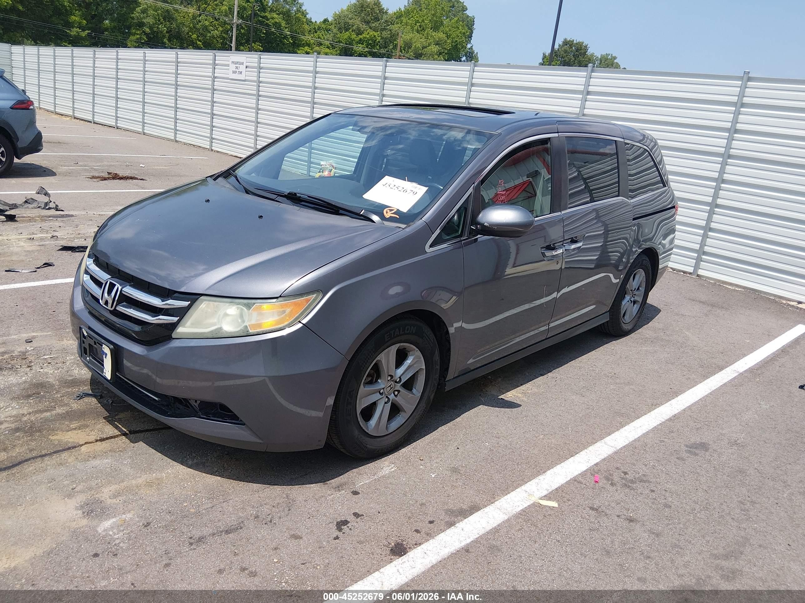 2015 Honda Odyssey Ex-l Silver vin: 5FNRL5H65FB081575