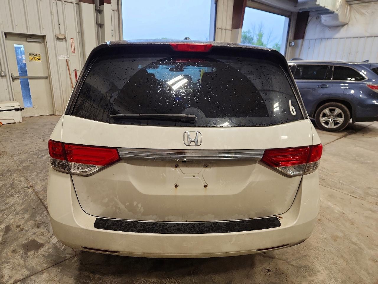 2015 Honda Odyssey Exl White vin: 5FNRL5H65FB086548