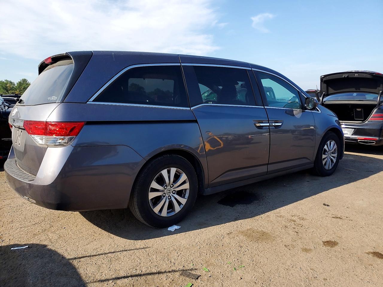 2015 Honda Odyssey Exl Silver vin: 5FNRL5H65FB100240