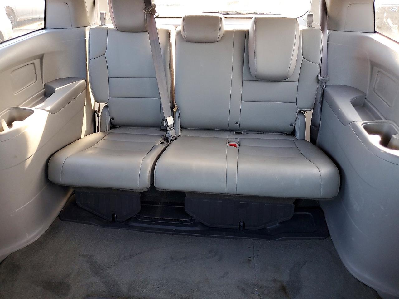 2015 Honda Odyssey Exl Silver vin: 5FNRL5H65FB100240