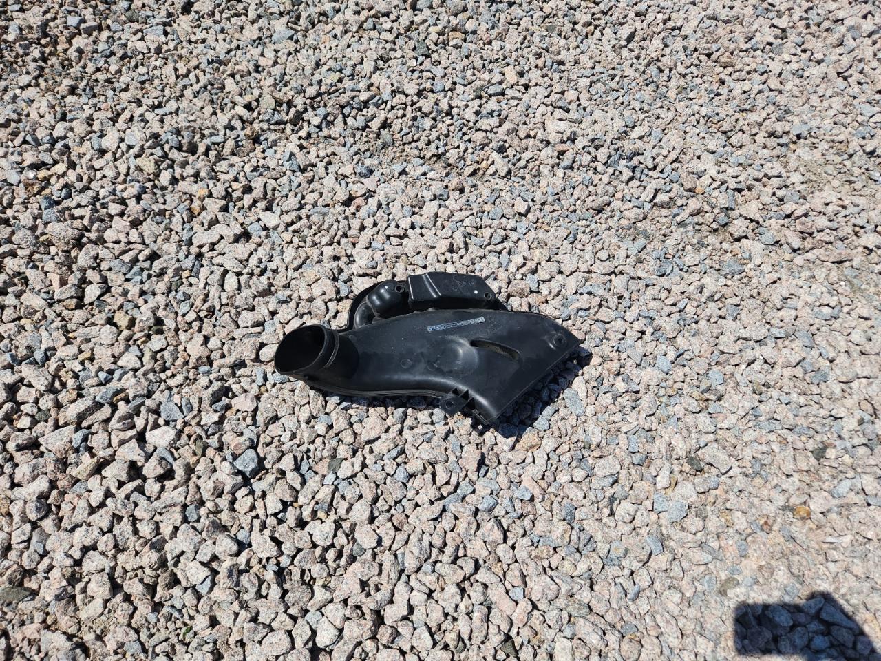 2015 Honda Odyssey Exl Синий vin: 5FNRL5H65FB117362 Damage: Air Intake Duct, Broken, Replacement Required
