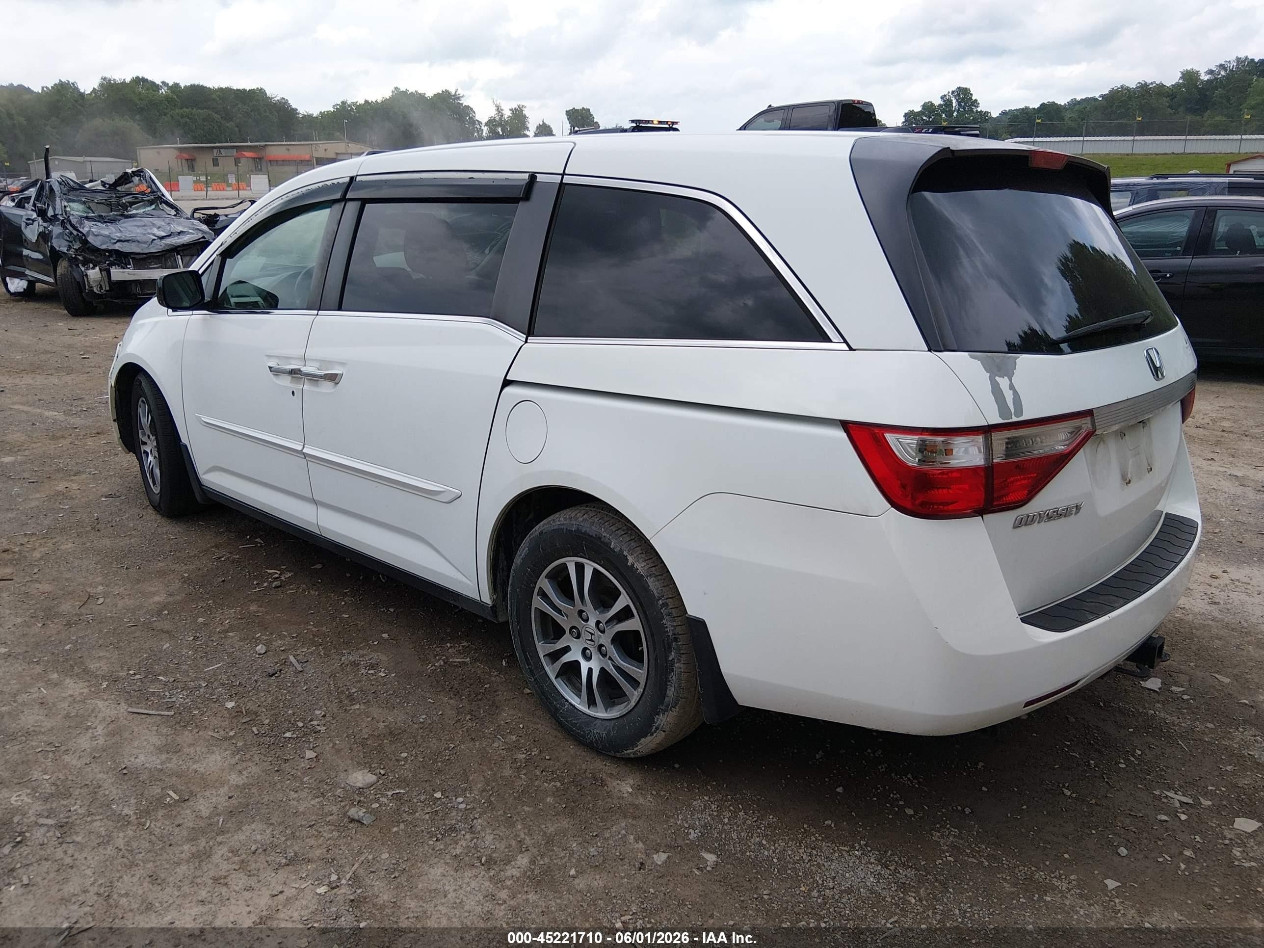 2011 Honda Odyssey Ex-l White vin: 5FNRL5H66BB002523
