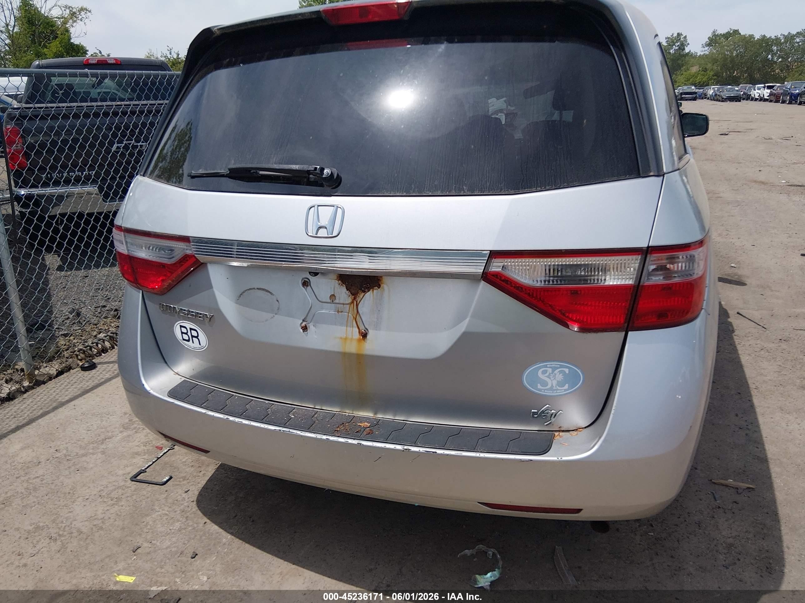2011 Honda Odyssey Ex-l Silver vin: 5FNRL5H66BB013232