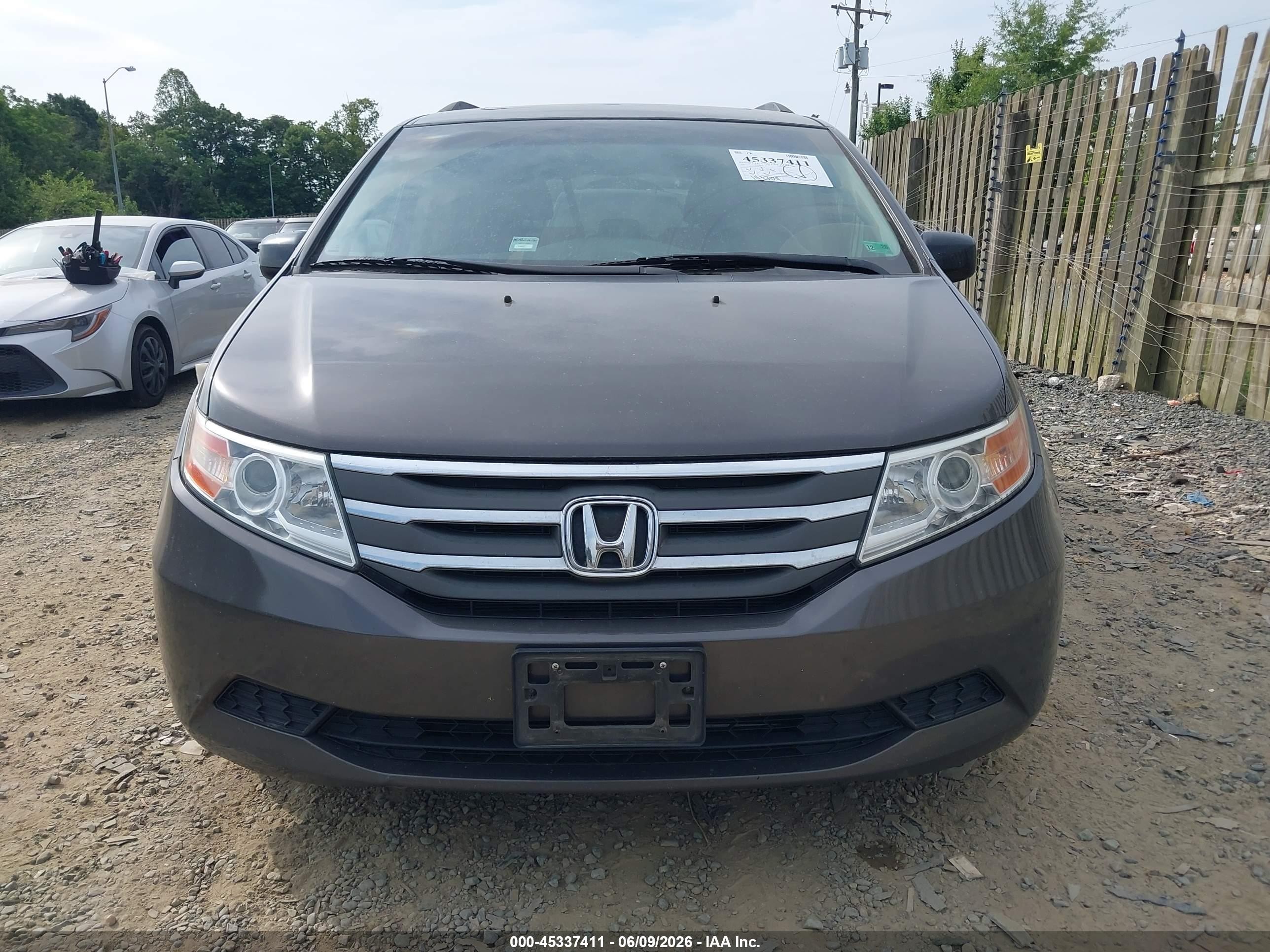 2011 Honda Odyssey Ex-l Gray vin: 5FNRL5H66BB019659