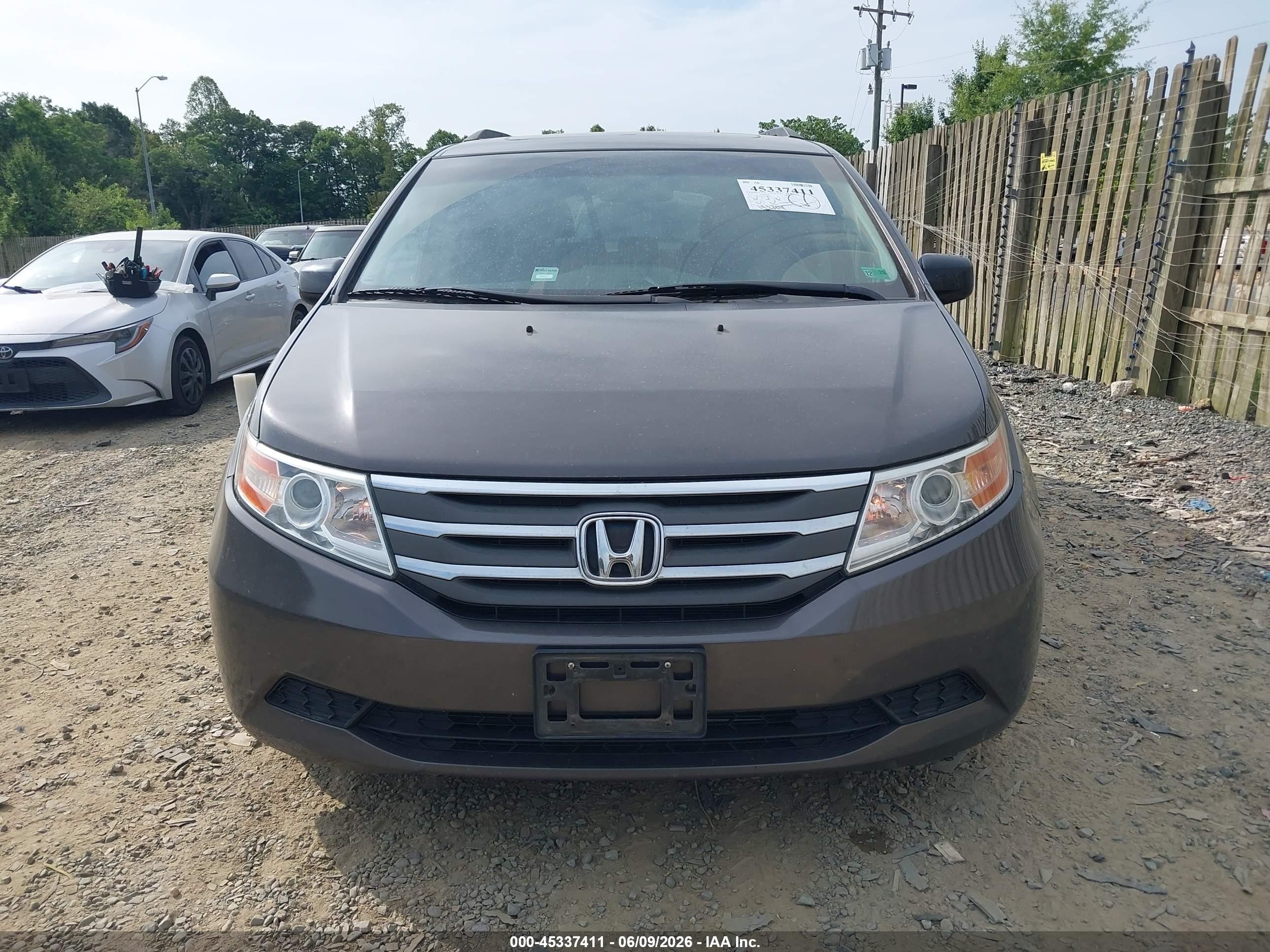 2011 Honda Odyssey Ex-l Gray vin: 5FNRL5H66BB019659