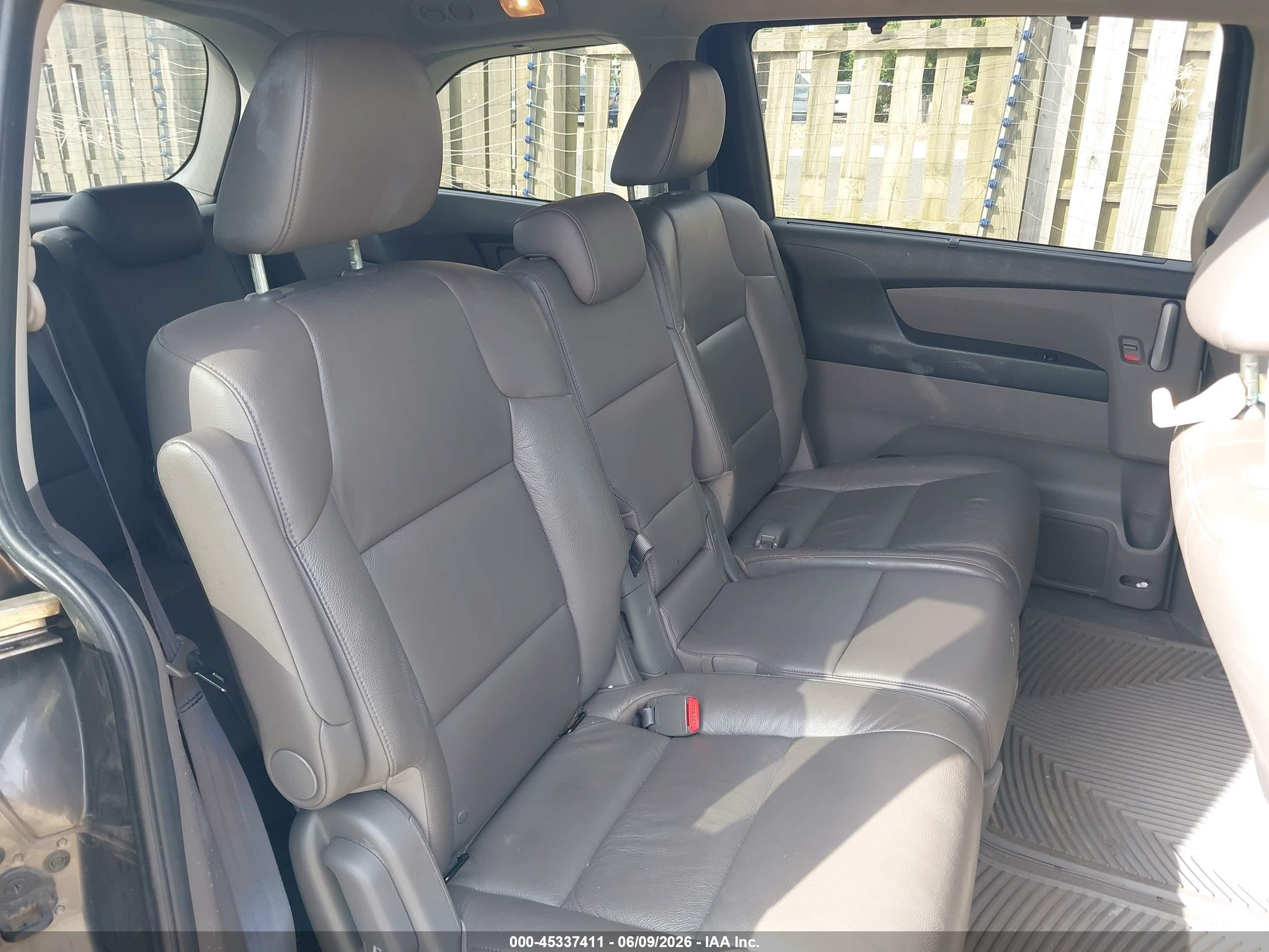 2011 Honda Odyssey Ex-l Gray vin: 5FNRL5H66BB019659