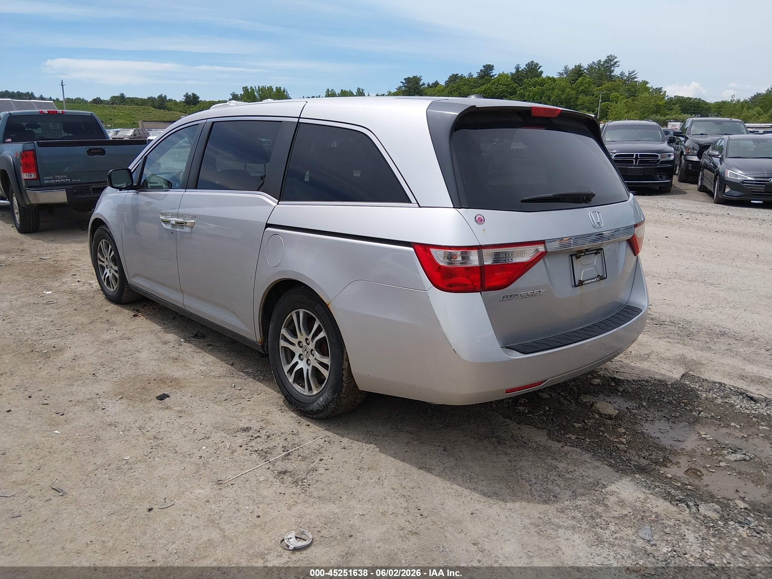 2011 Honda Odyssey Ex-l Silver vin: 5FNRL5H66BB026143