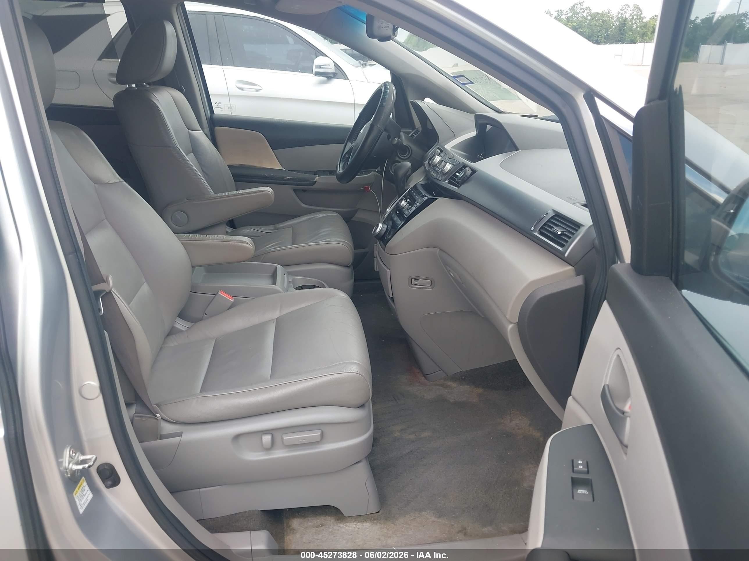 2011 Honda Odyssey Ex-l Silver vin: 5FNRL5H66BB041094