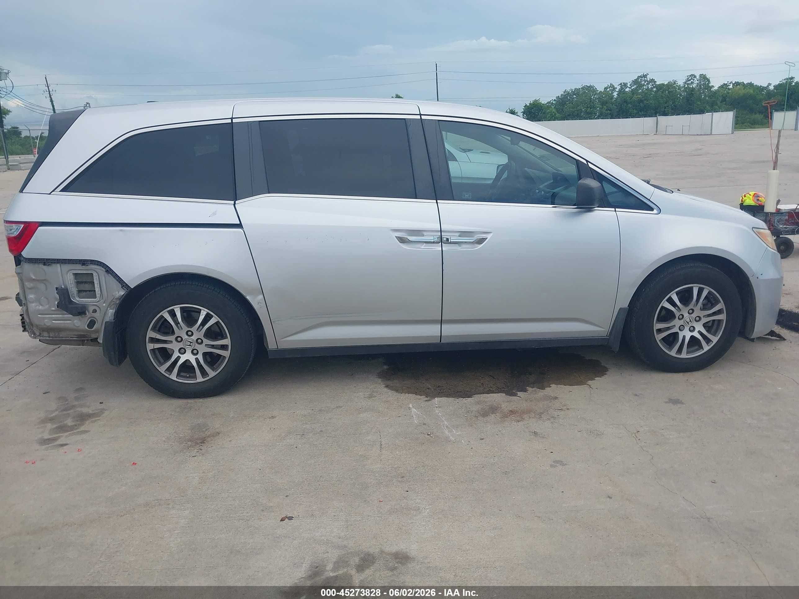 2011 Honda Odyssey Ex-l Silver vin: 5FNRL5H66BB041094