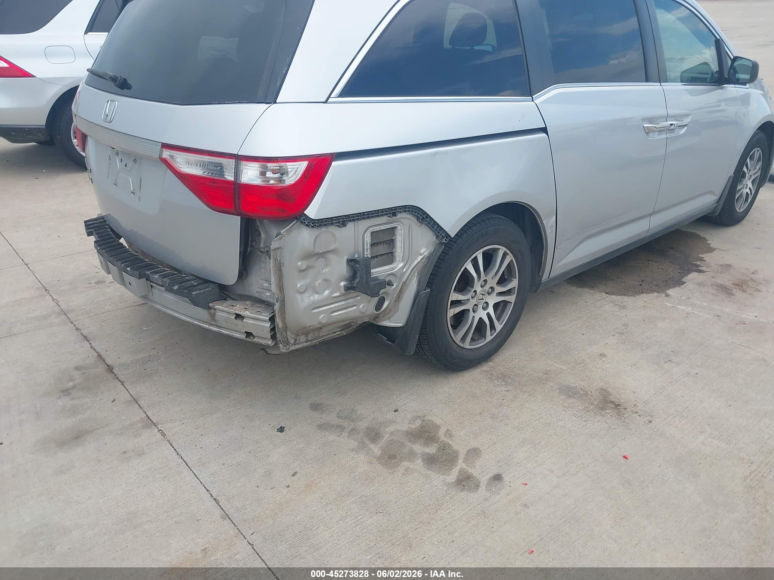 2011 Honda Odyssey Ex-l Silver vin: 5FNRL5H66BB041094