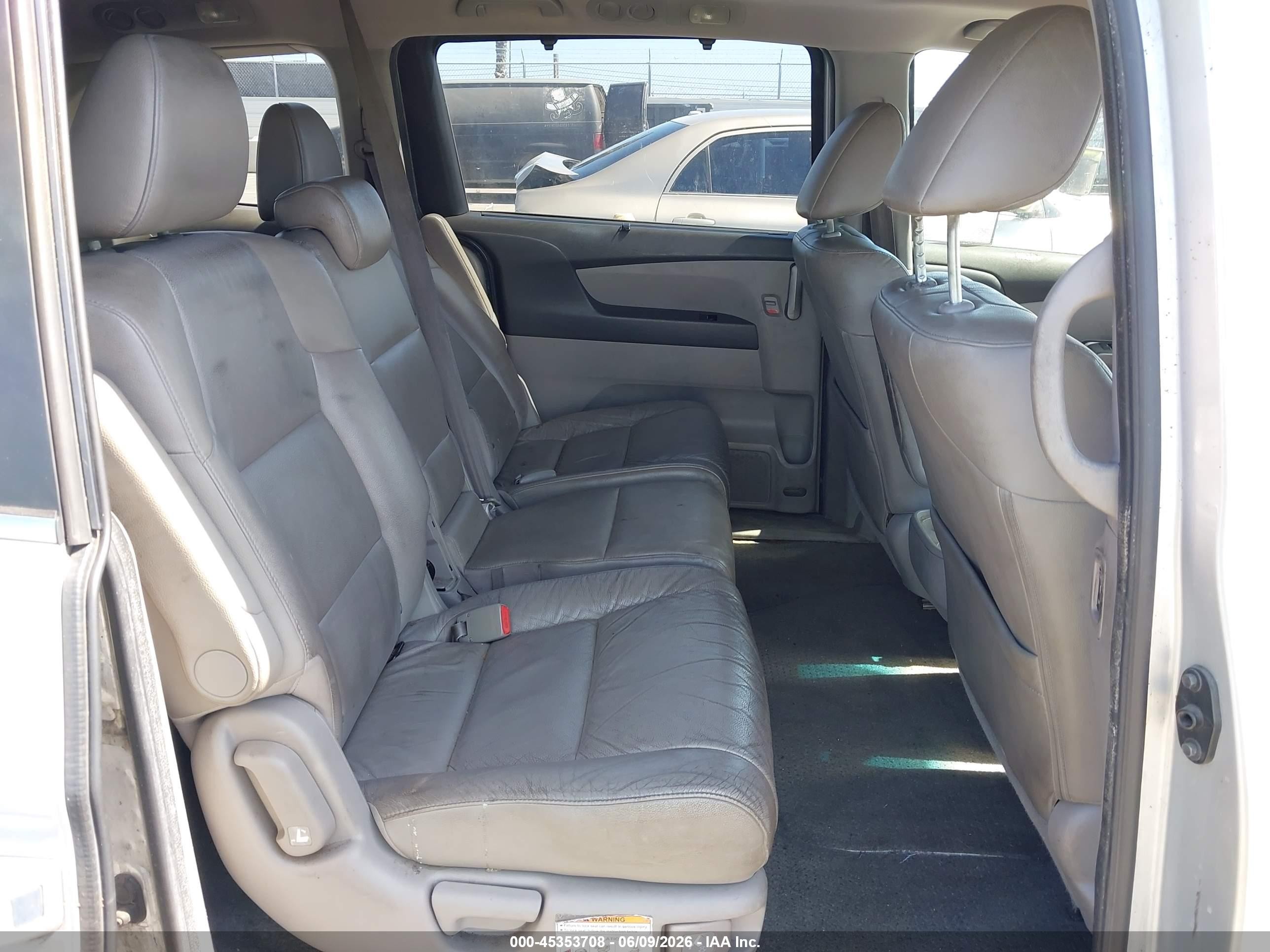 2011 Honda Odyssey Ex-l Серебряный vin: 5FNRL5H66BB052161
