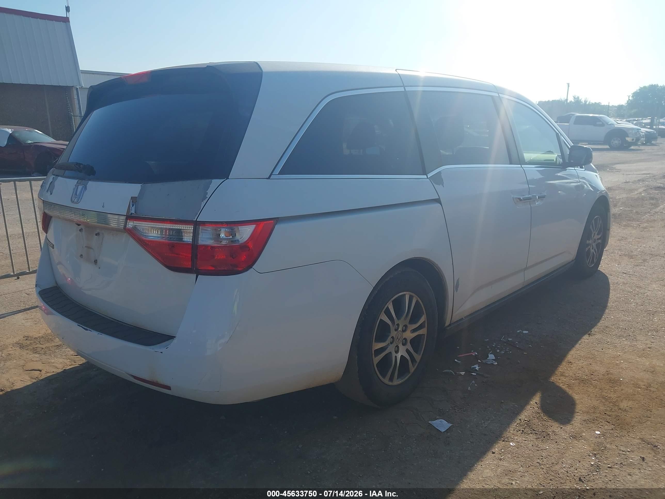 2011 Honda Odyssey Ex-l White vin: 5FNRL5H66BB062138
