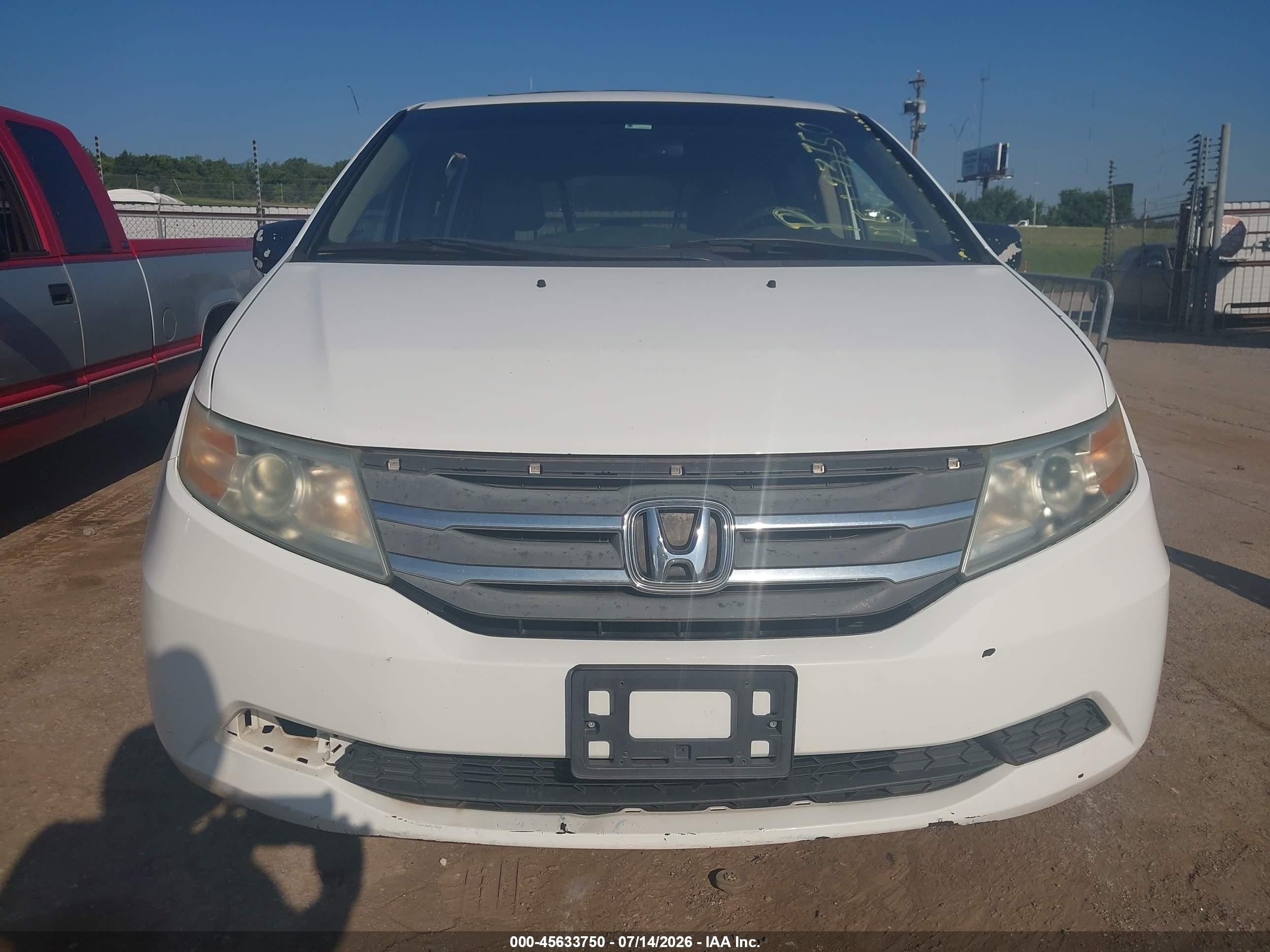 2011 Honda Odyssey Ex-l White vin: 5FNRL5H66BB062138