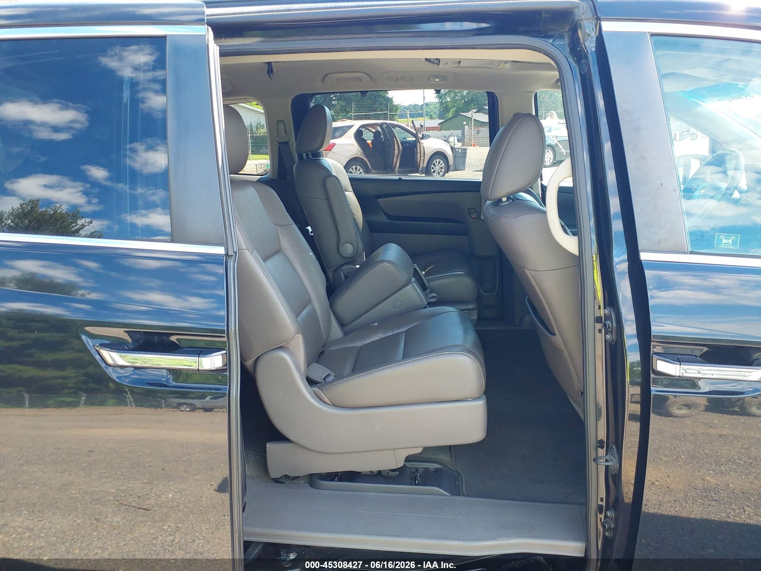 2011 Honda Odyssey Ex-l Black vin: 5FNRL5H66BB084124