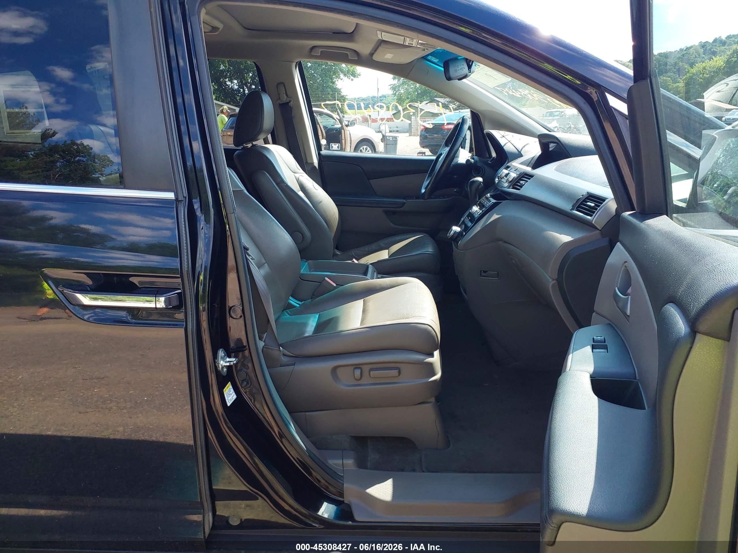 2011 Honda Odyssey Ex-l Black vin: 5FNRL5H66BB084124