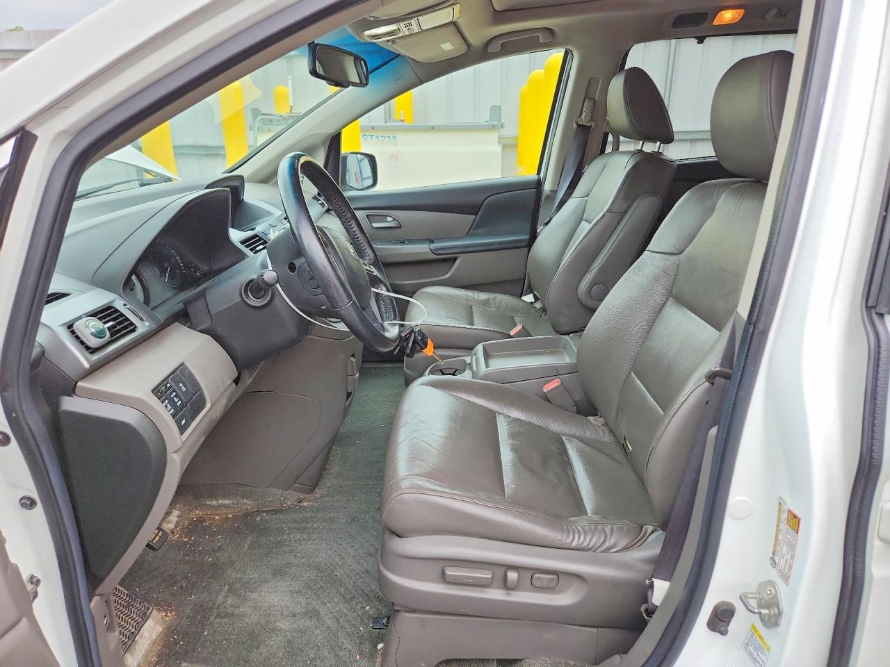 2011 Honda Odyssey Exl White vin: 5FNRL5H66BB091249