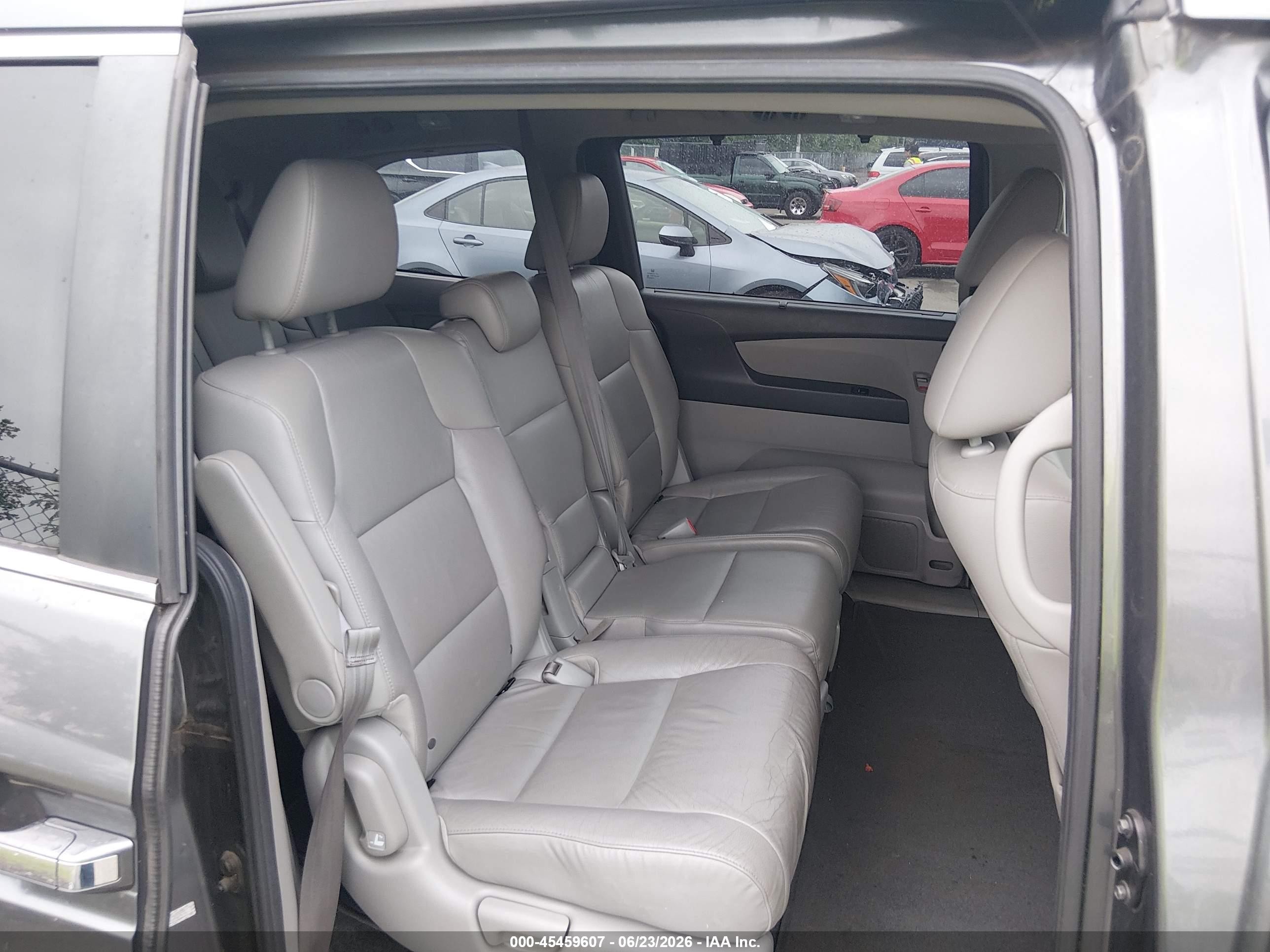 2012 Honda Odyssey Ex-l Gray vin: 5FNRL5H66CB024751