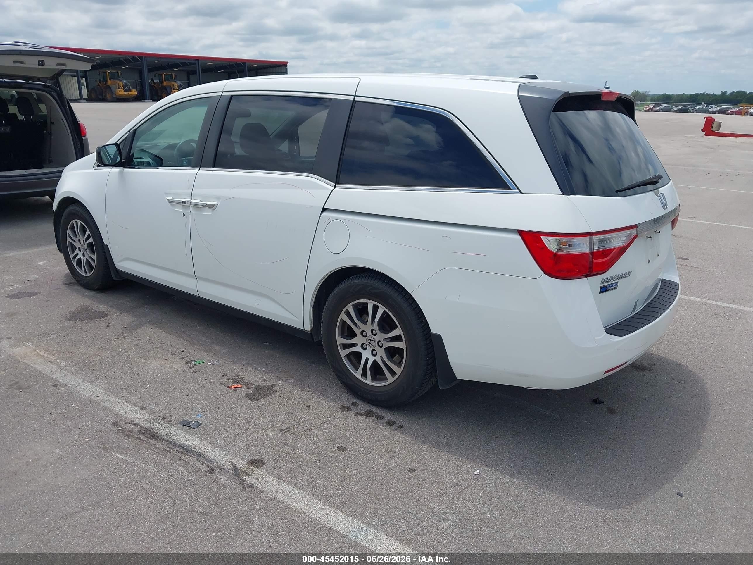 2012 Honda Odyssey Ex-l White vin: 5FNRL5H66CB030307