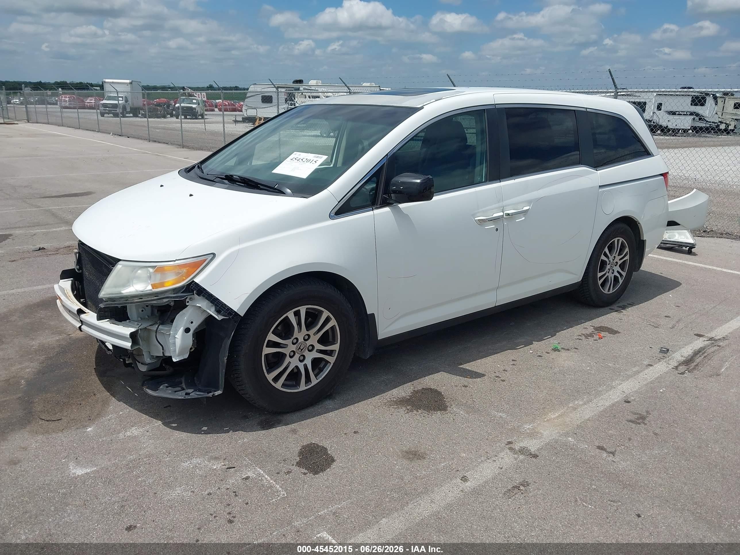 2012 Honda Odyssey Ex-l White vin: 5FNRL5H66CB030307
