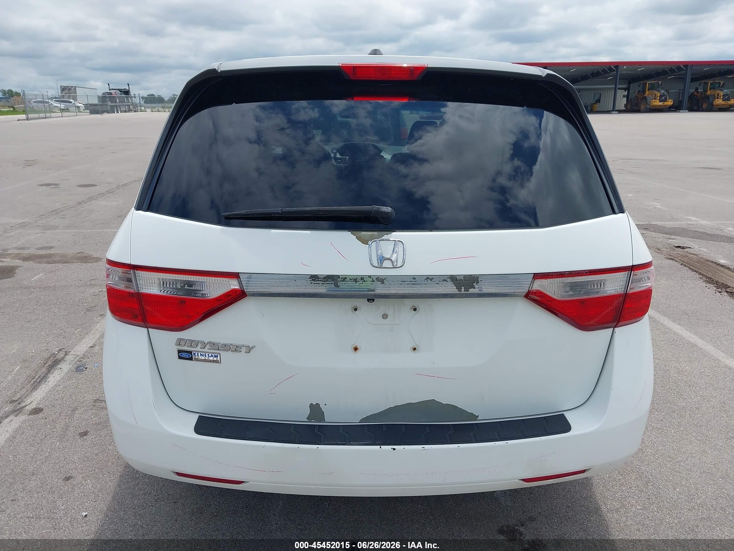 2012 Honda Odyssey Ex-l White vin: 5FNRL5H66CB030307