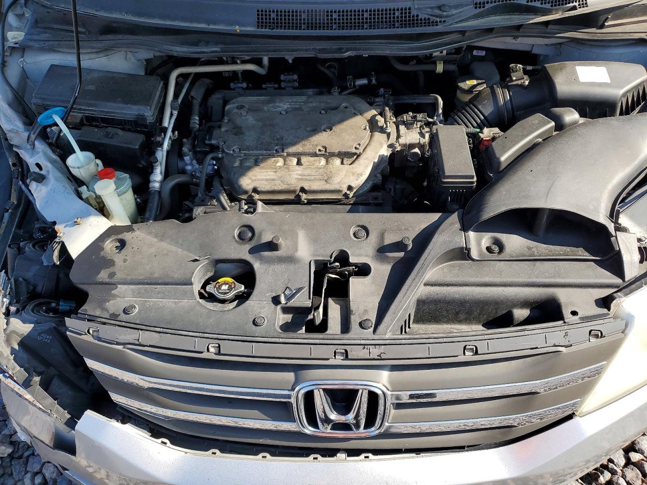 2012 Honda Odyssey Exl Silver vin: 5FNRL5H66CB041940