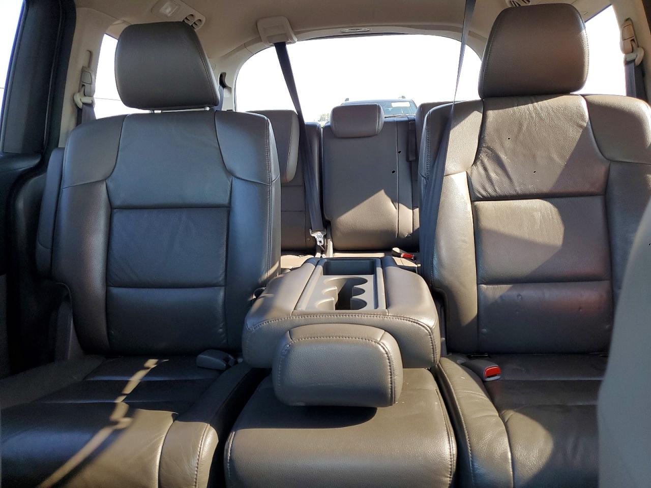 2012 Honda Odyssey Exl Silver vin: 5FNRL5H66CB041940