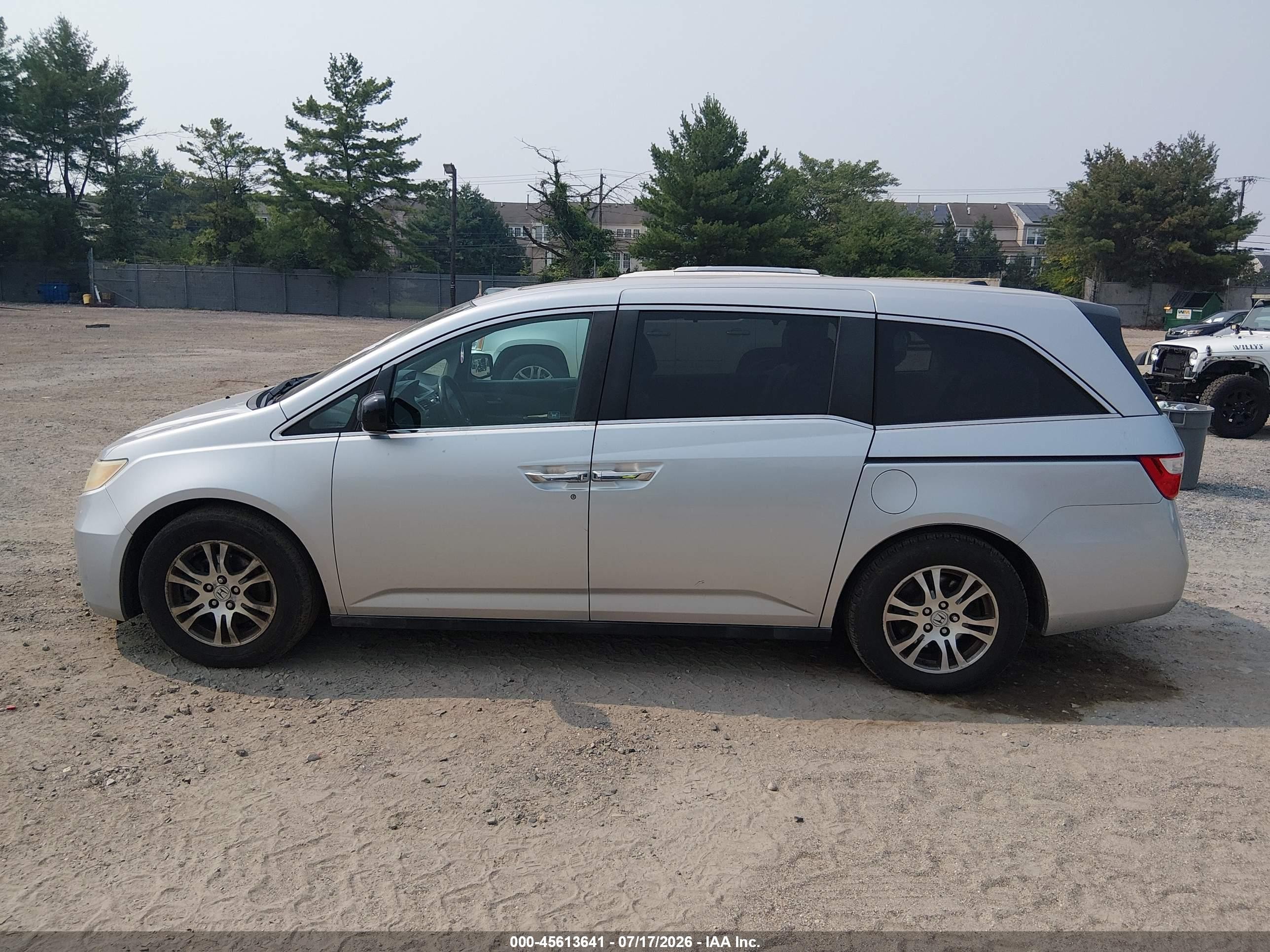 2012 Honda Odyssey Ex-l Silver vin: 5FNRL5H66CB043039