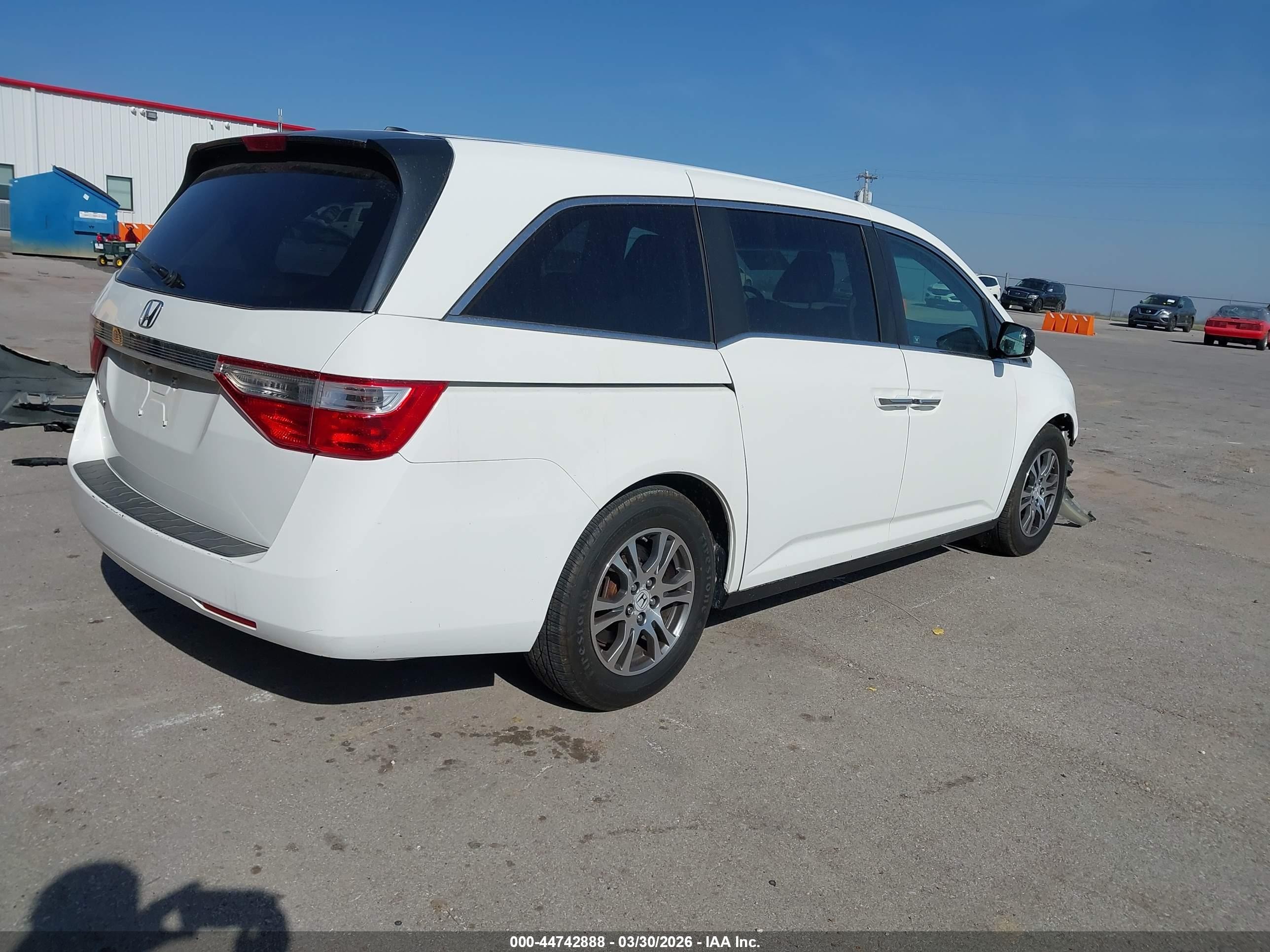2012 Honda Odyssey Ex-l White vin: 5FNRL5H66CB122078