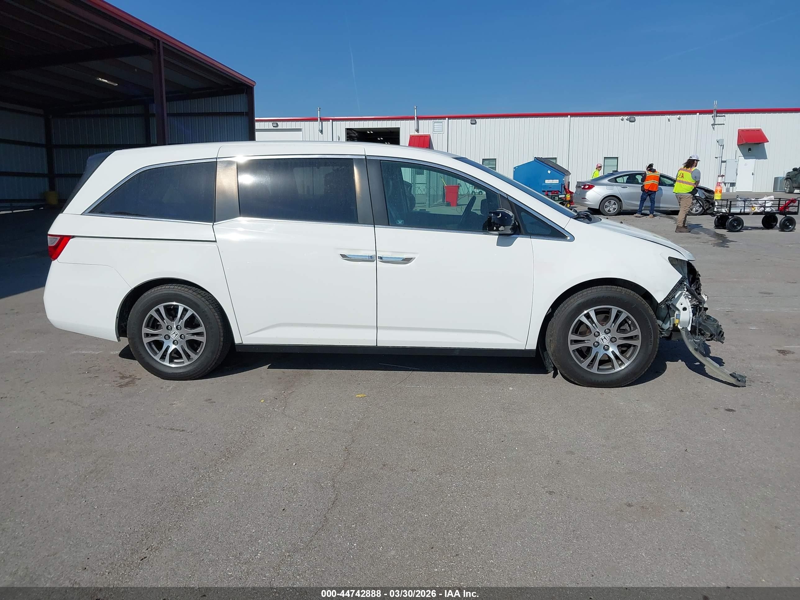 2012 Honda Odyssey Ex-l White vin: 5FNRL5H66CB122078