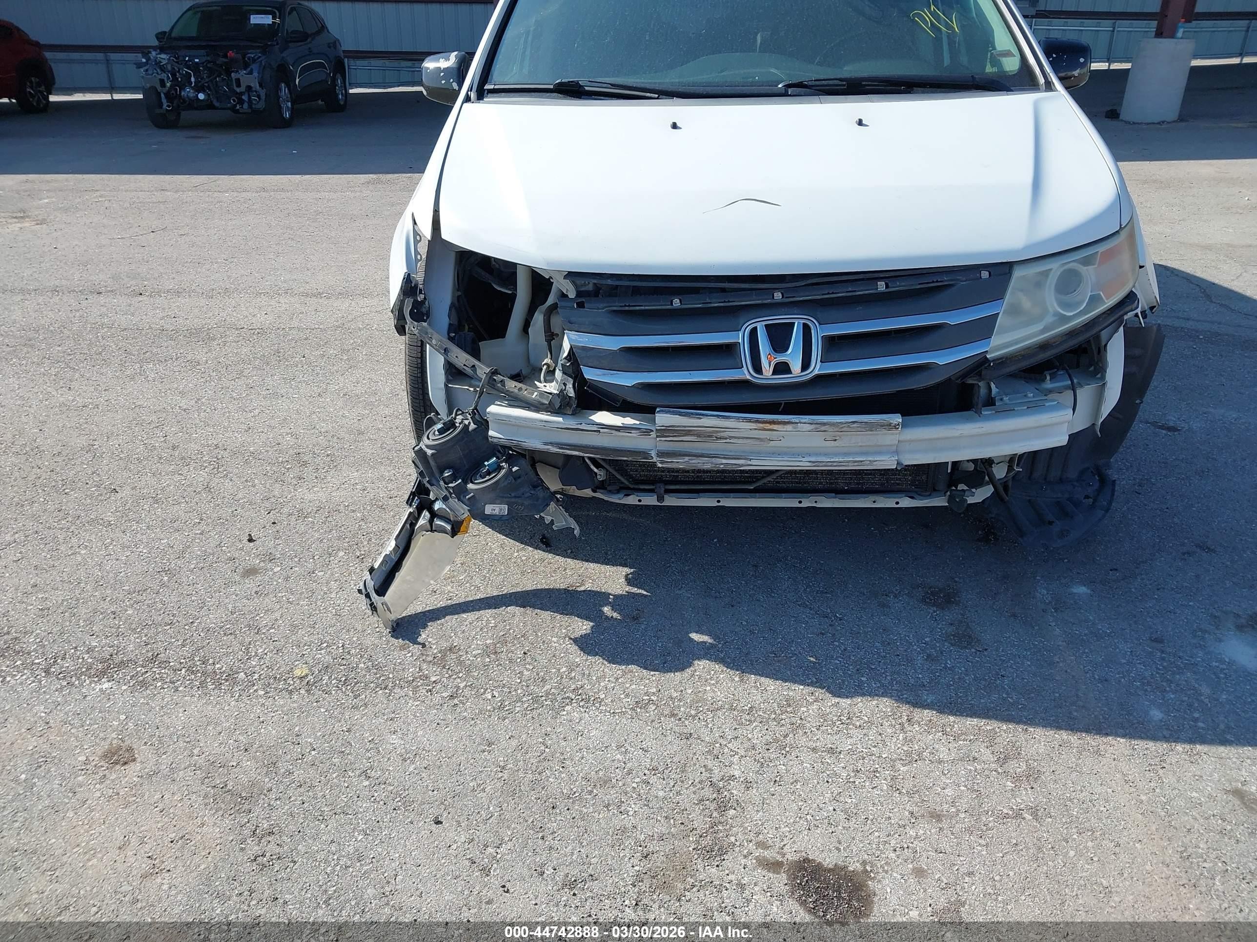 2012 Honda Odyssey Ex-l White vin: 5FNRL5H66CB122078