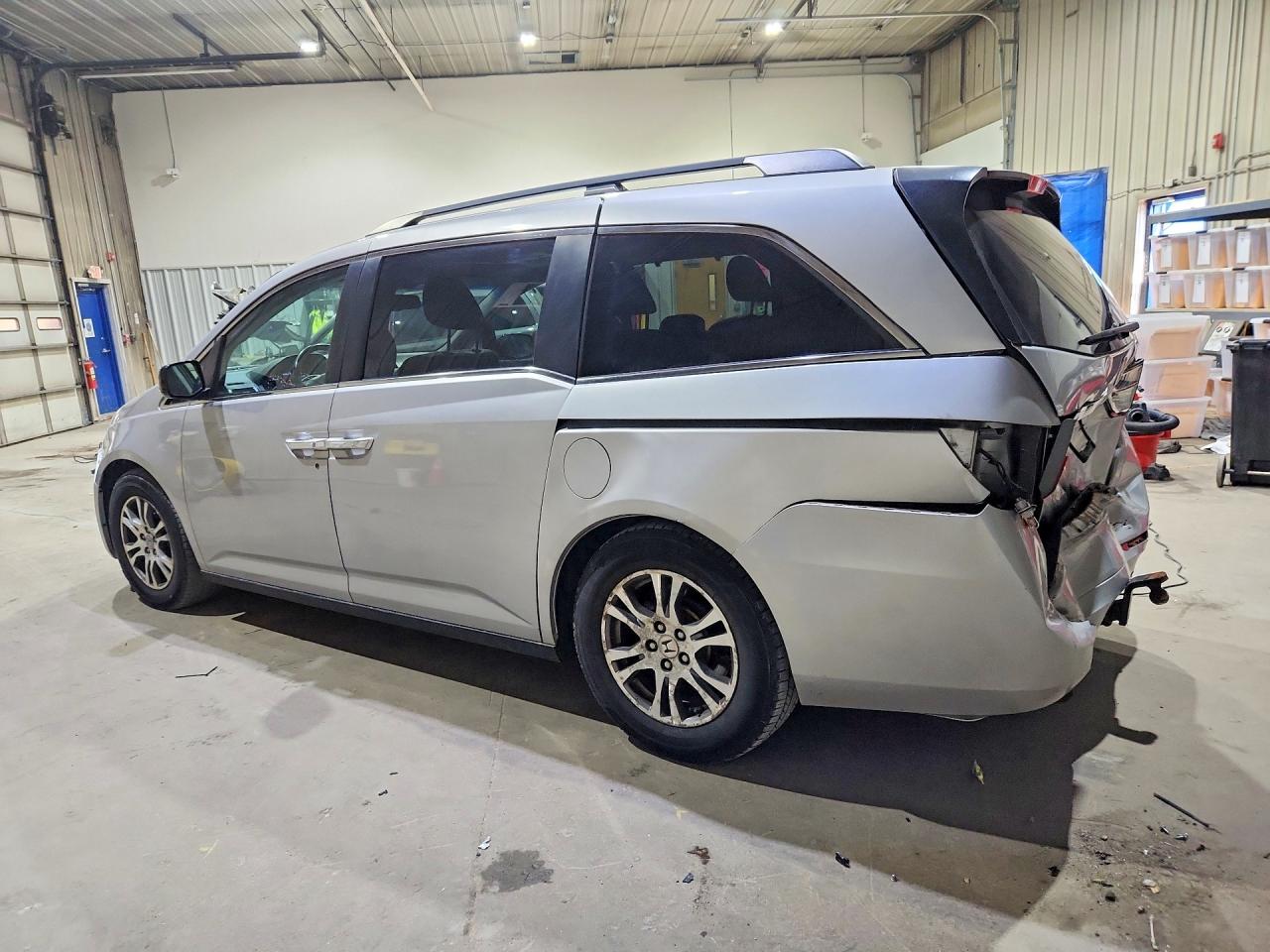 2013 Honda Odyssey Exl Серебряный vin: 5FNRL5H66DB001701