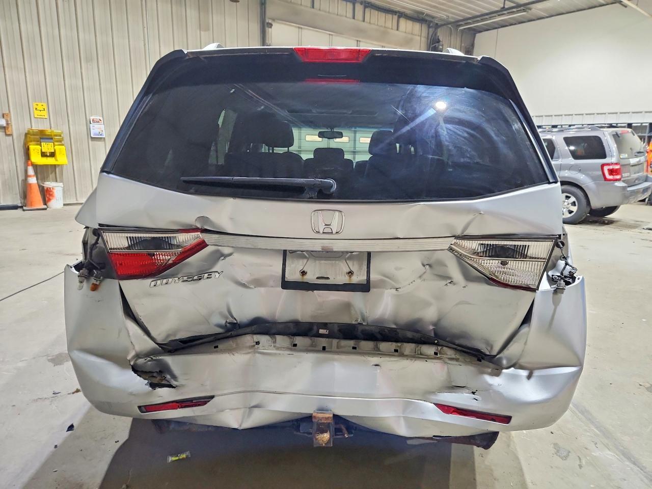 2013 Honda Odyssey Exl Серебряный vin: 5FNRL5H66DB001701