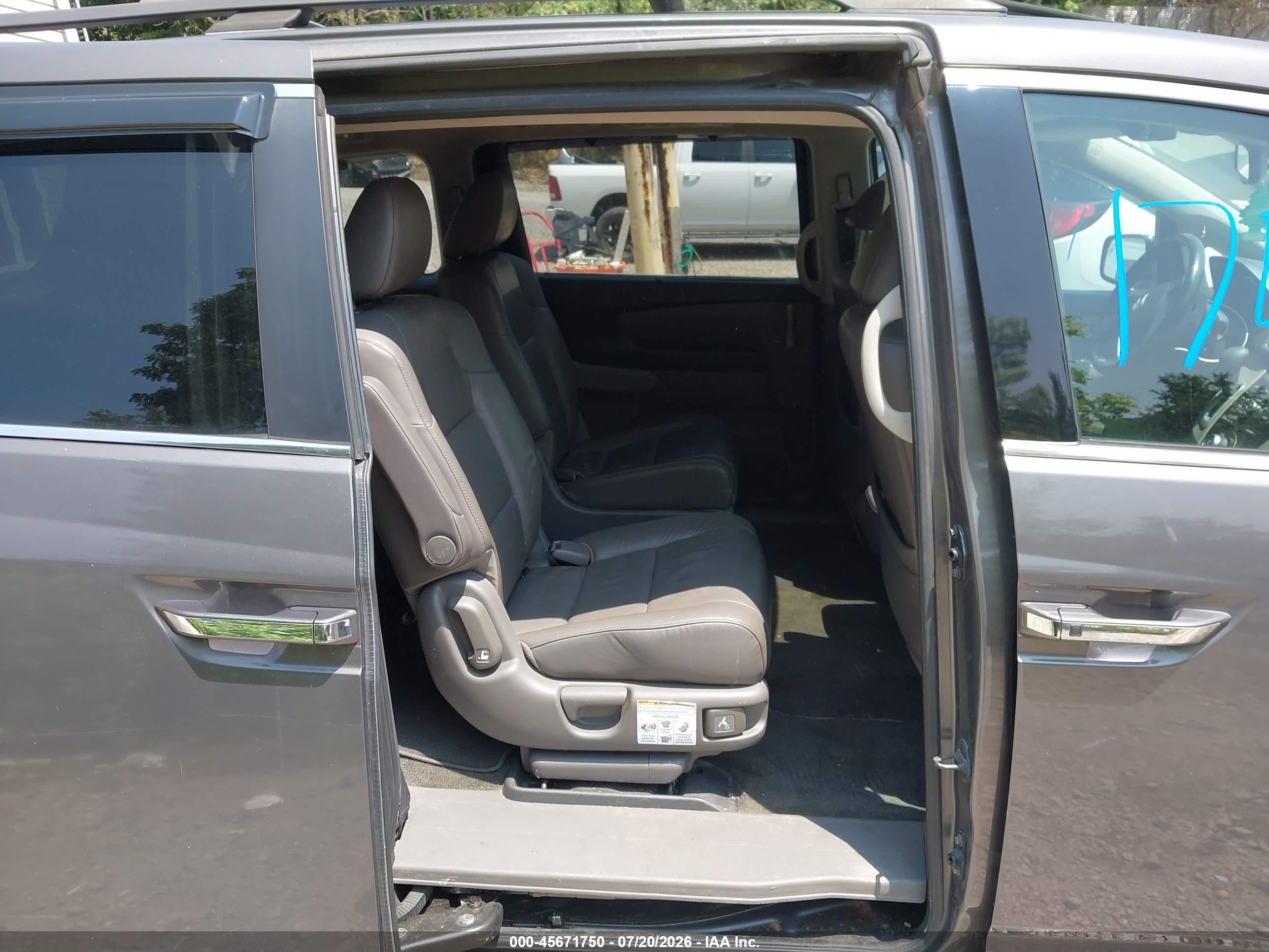 2013 Honda Odyssey Ex-l Gray vin: 5FNRL5H66DB030437